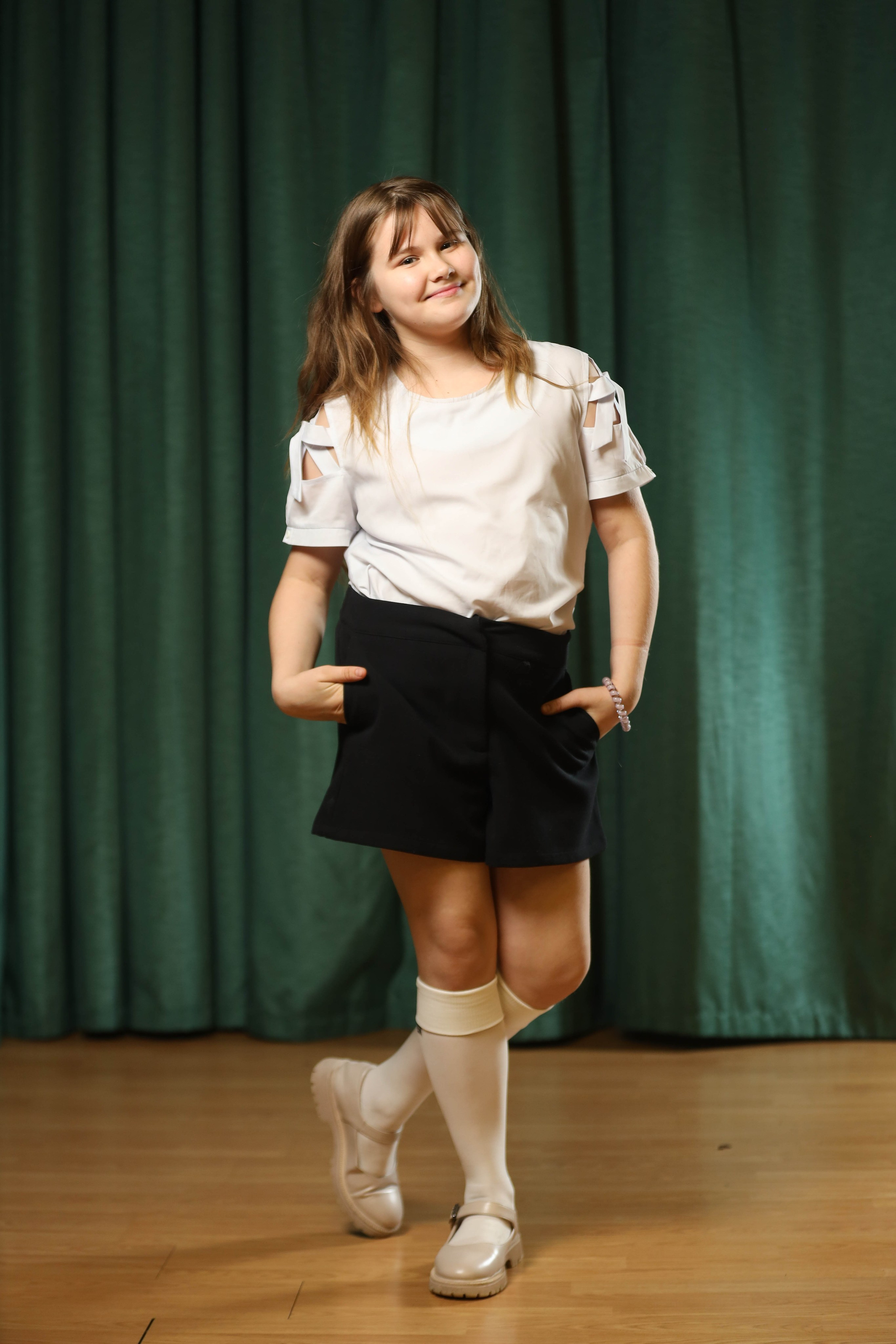 Школьный альбом 4-й класс. Фотограф Антон Чупринин