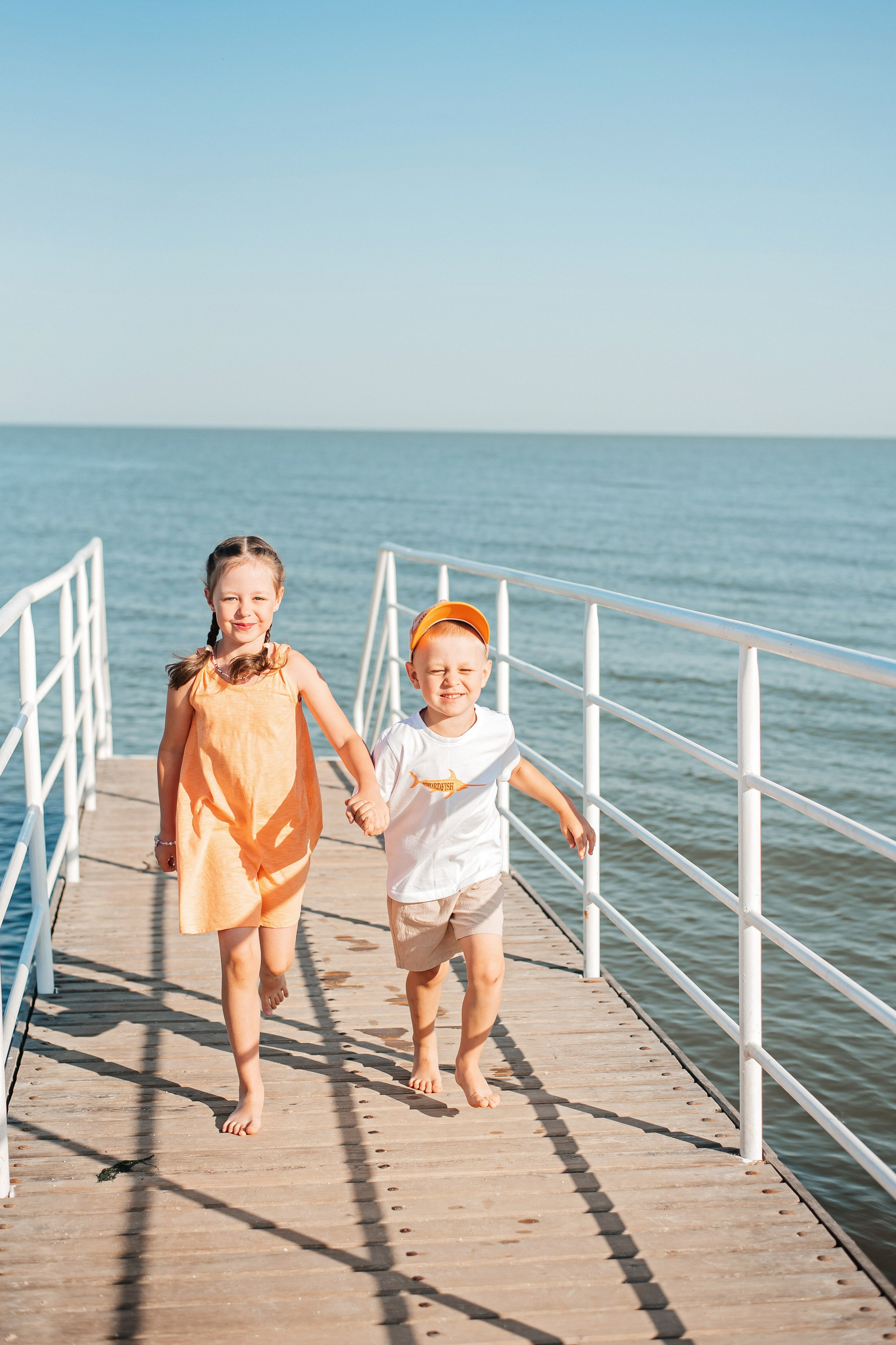 Утро на море. Детский и семейный фотограф выпускной альбом Приморско-Ахтарск