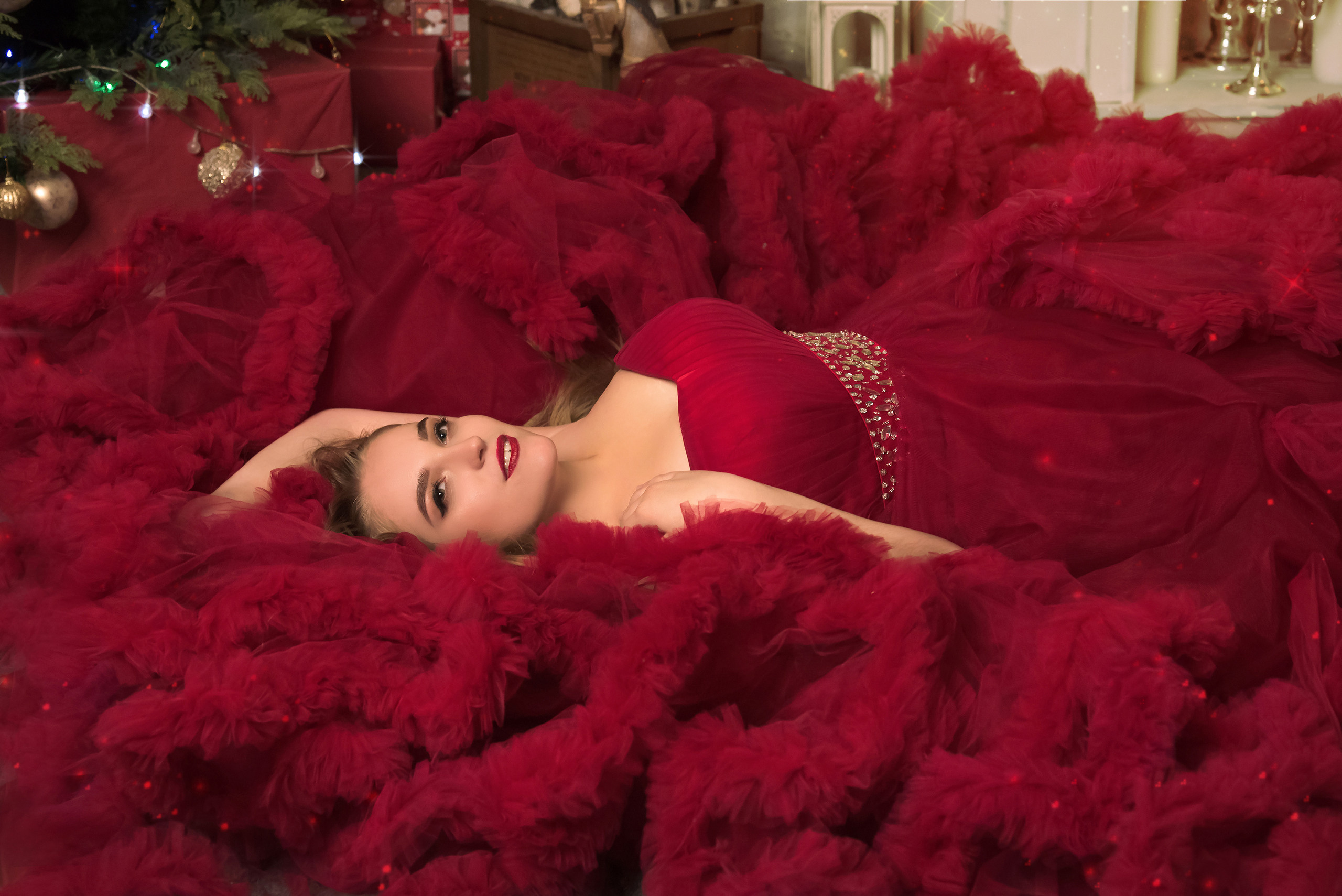 Новогодняя фотосессия в шикарном платье для Лены. Свадебный и семейный фотограф в г. Краснодар Екатерина Зверева