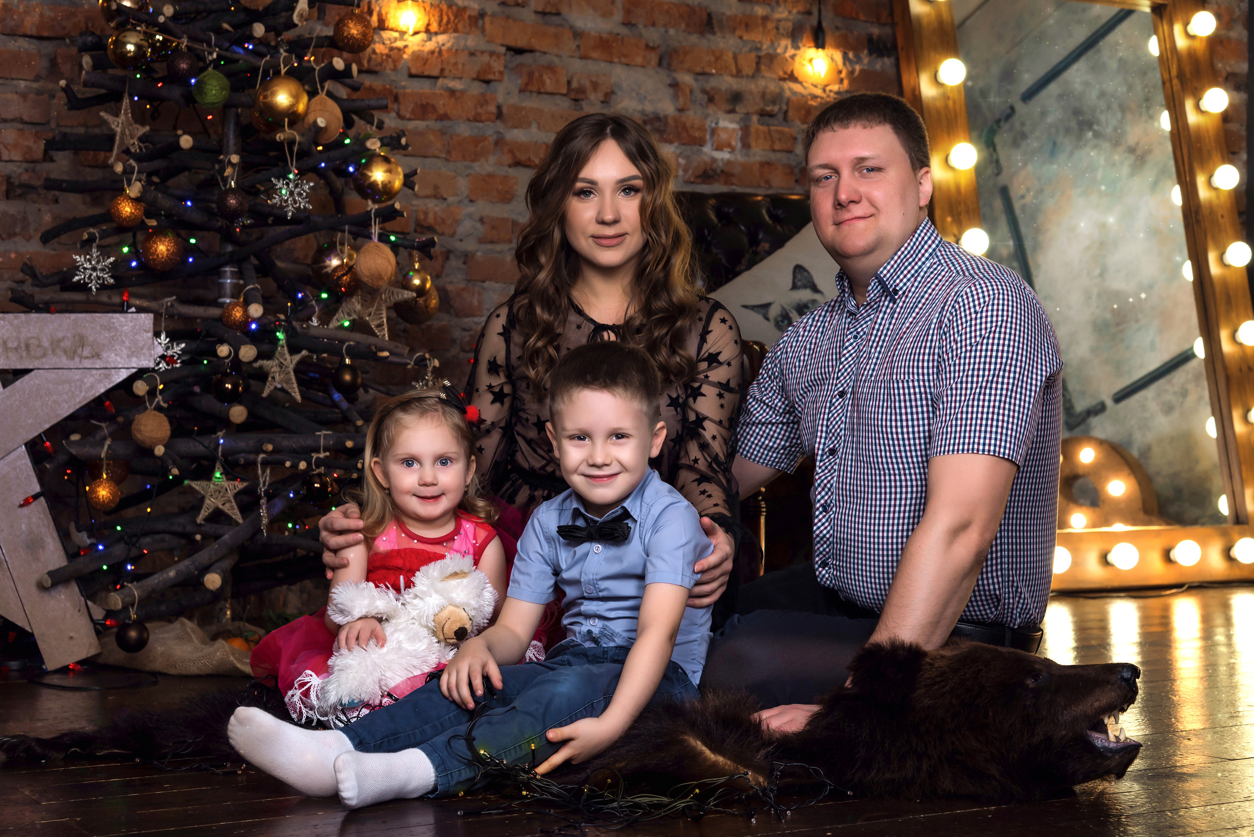 Новогодняя фотосессия Ольги, Дмитрия, Дарины и Артемия. Свадебный и семейный фотограф в г. Краснодар Екатерина Зверева