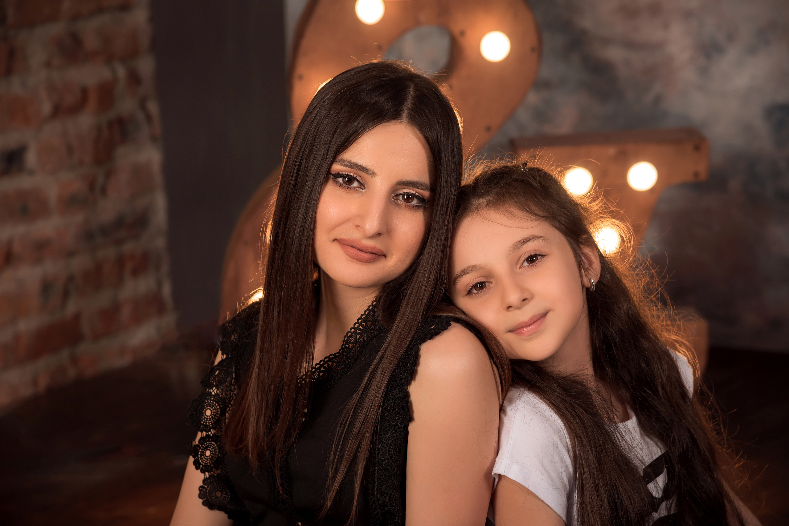 Фотосессия сестренок Айнур и Аси. Свадебный и семейный фотограф в г. Краснодар Екатерина Зверева