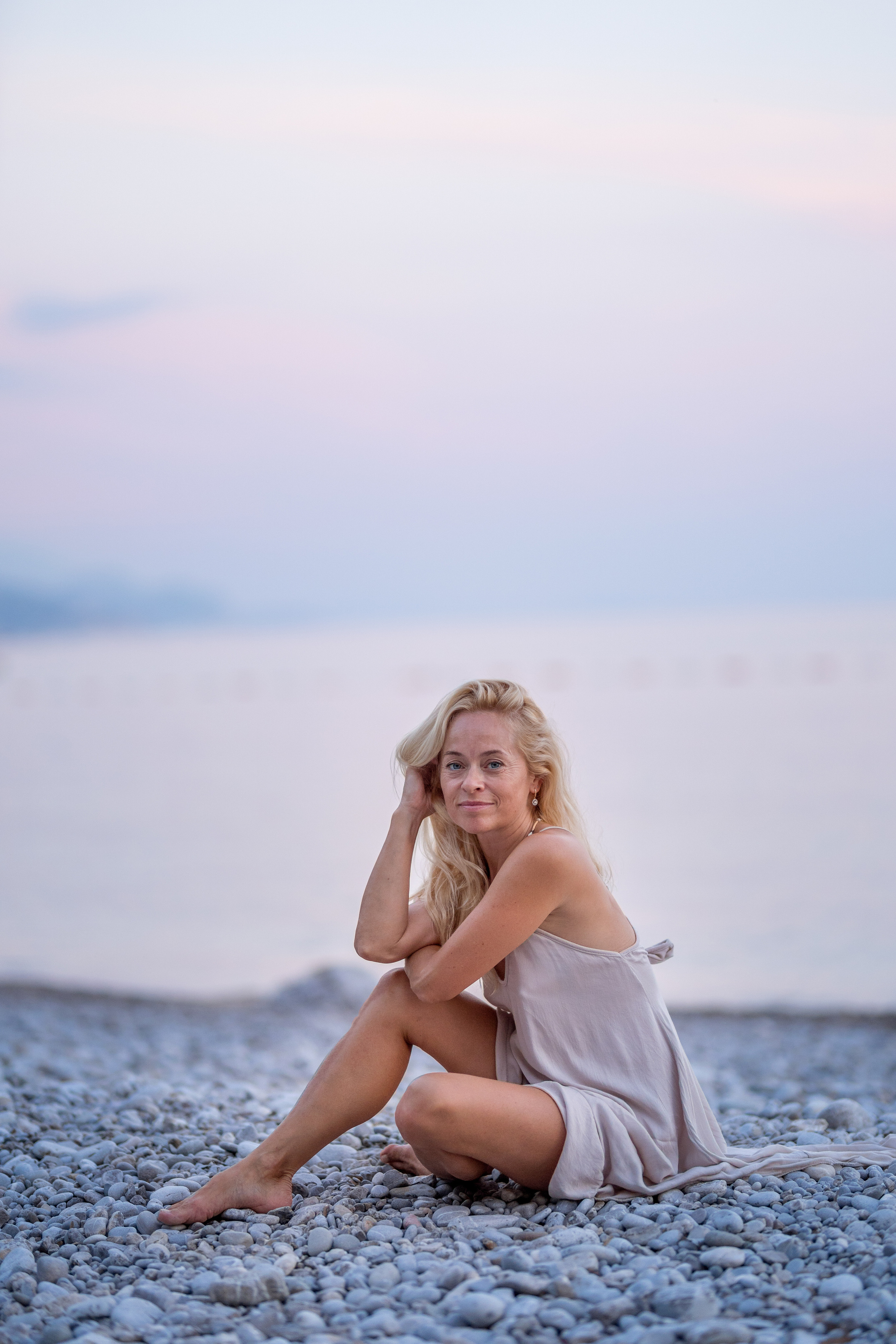 Photo session of a mother and son on the beach in Budva, Montenegro. Kate Khaldeeva photographer in Saratov