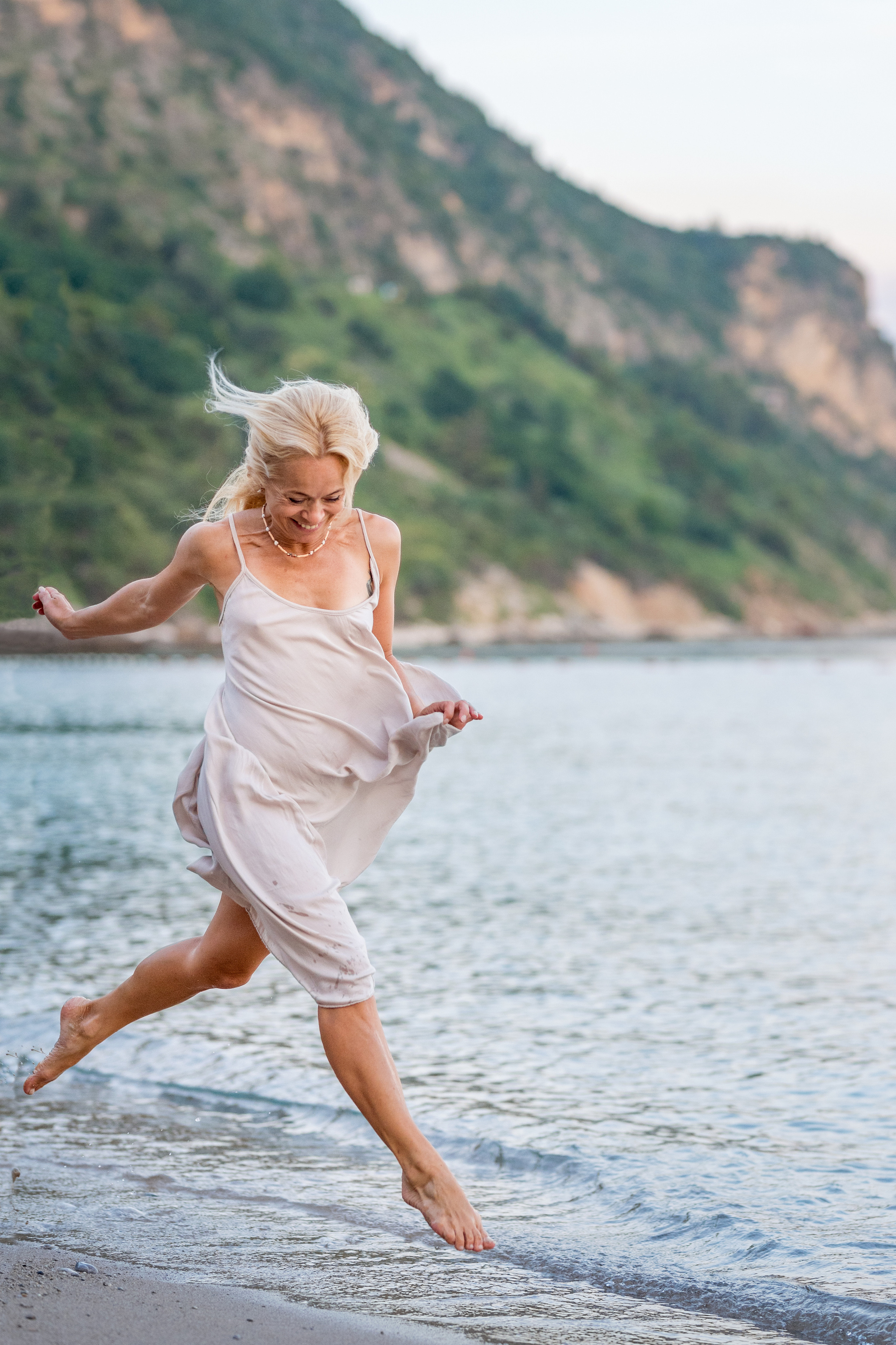 Photo session of a mother and son on the beach in Budva, Montenegro. Kate Khaldeeva photographer in Saratov