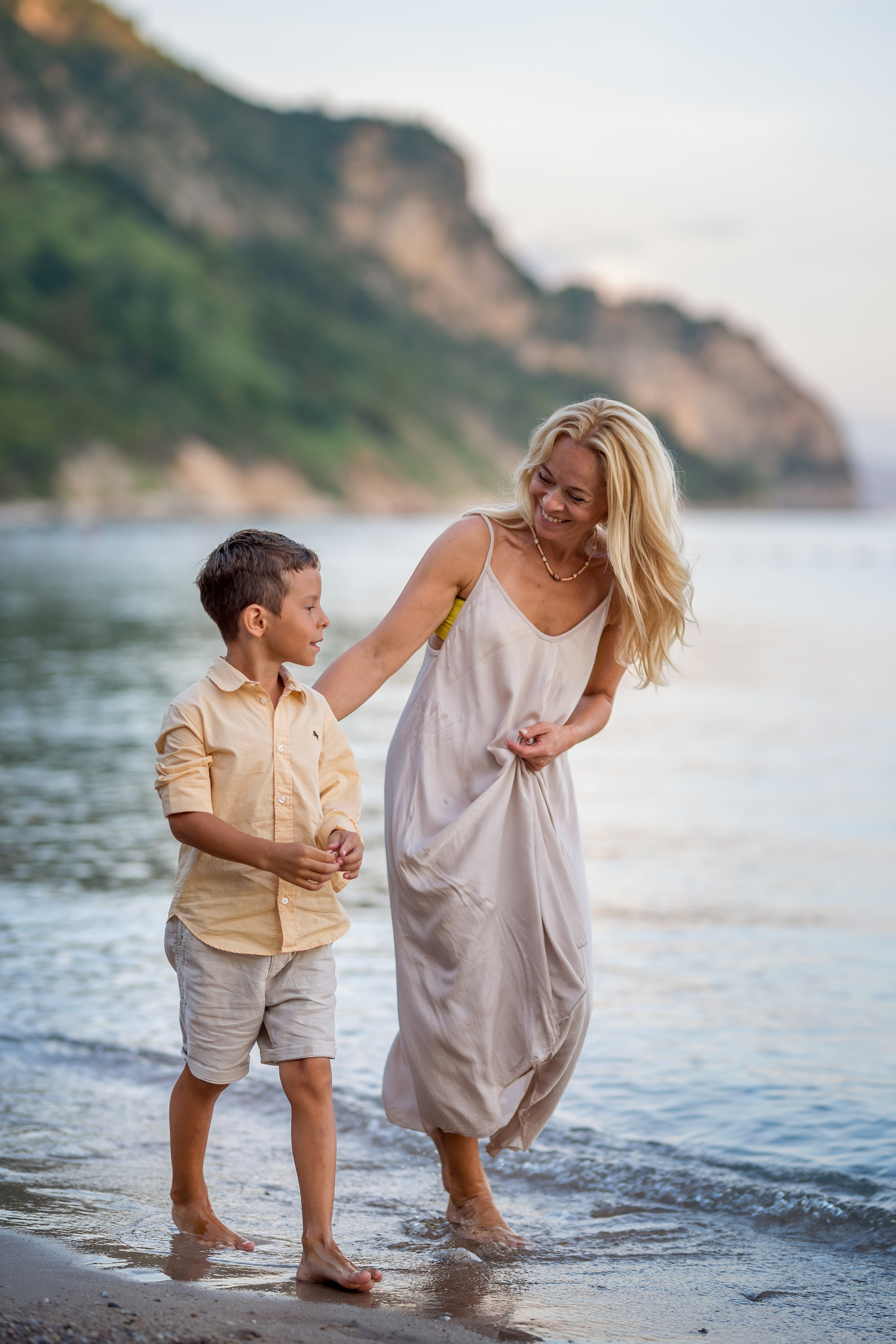 Photo session of a mother and son on the beach in Budva, Montenegro. Kate Khaldeeva photographer in Saratov
