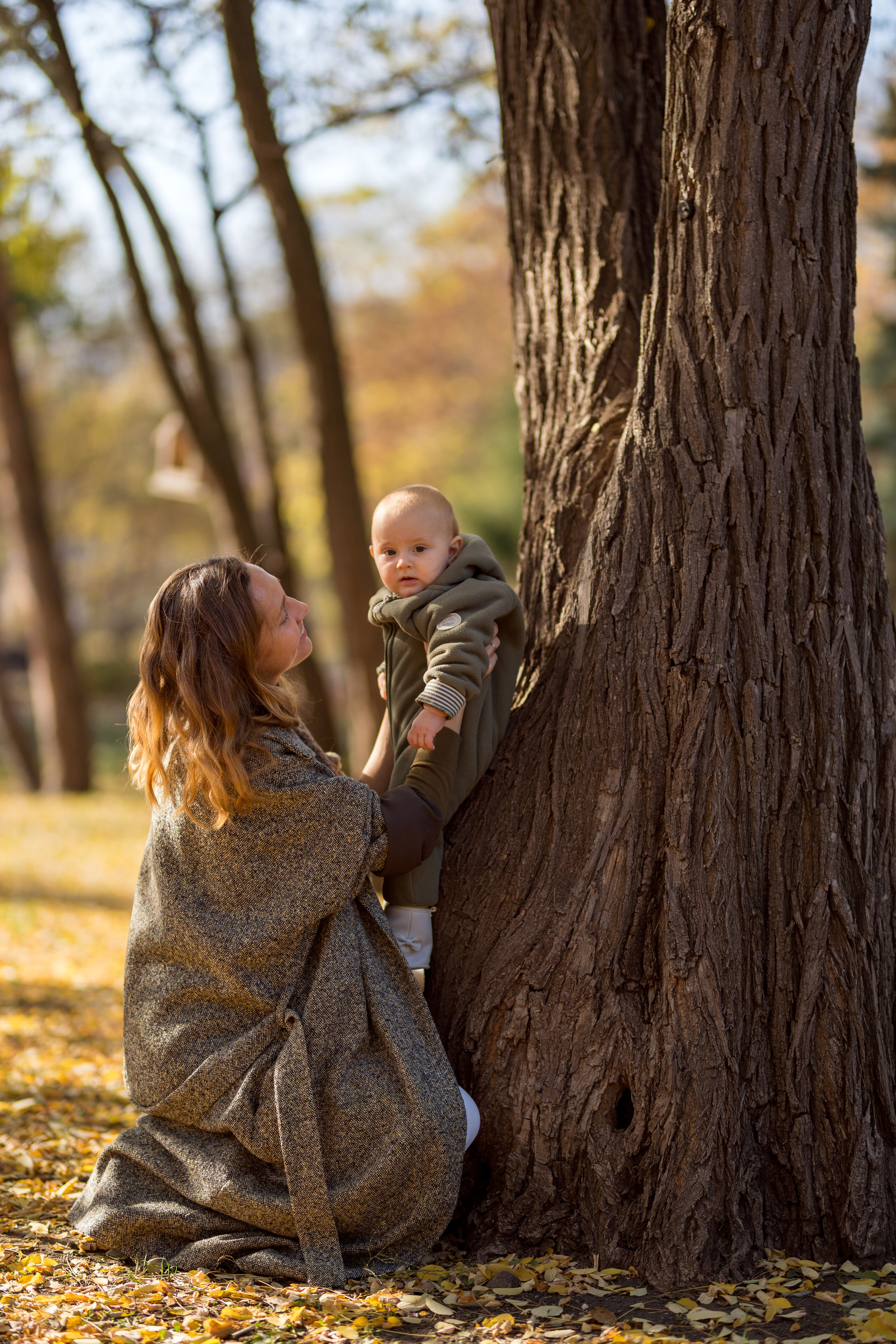 Family photo session in park. Kate Khaldeeva photographer in Saratov