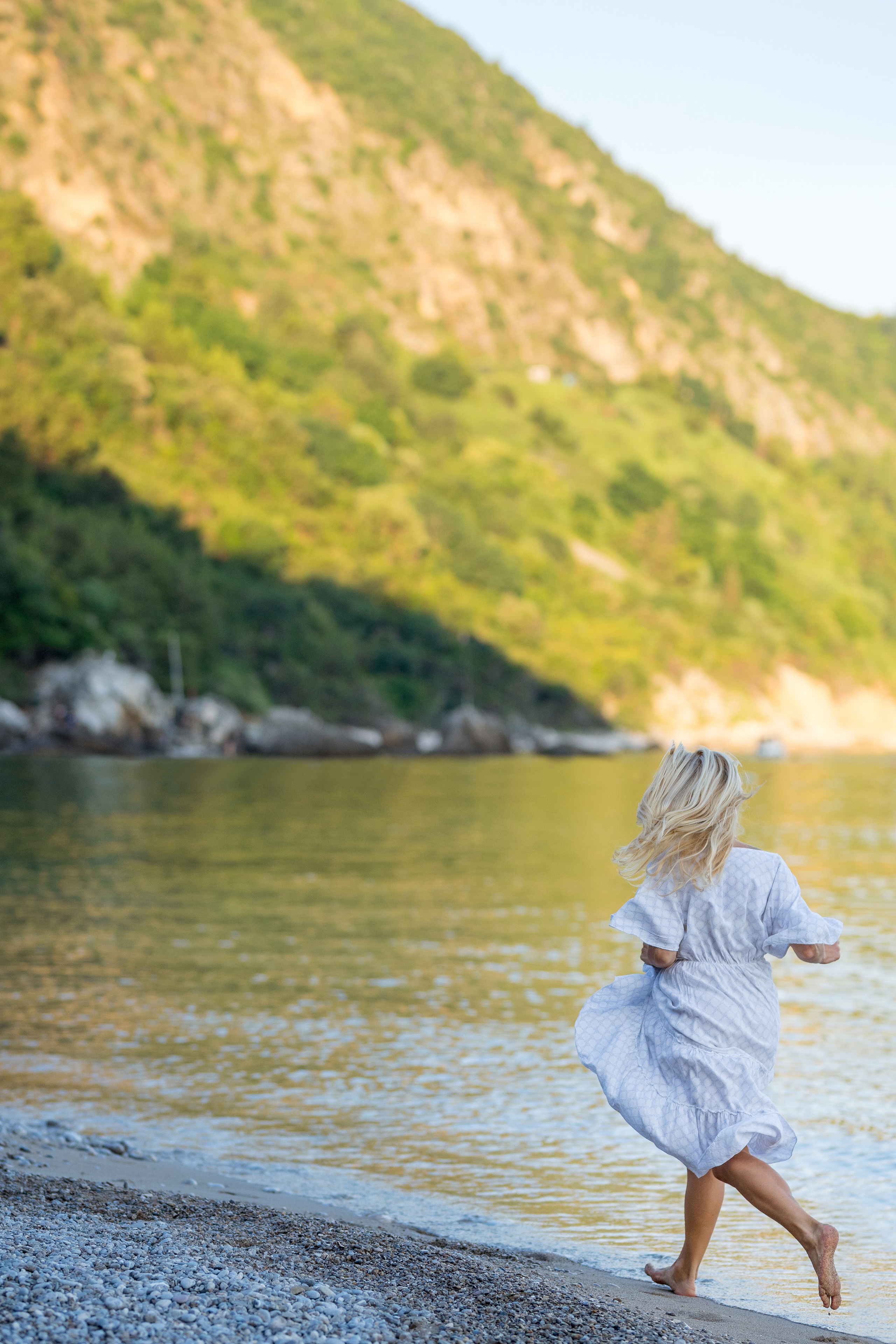 Photo session of a mother and son on the beach in Budva, Montenegro. Kate Khaldeeva photographer in Saratov