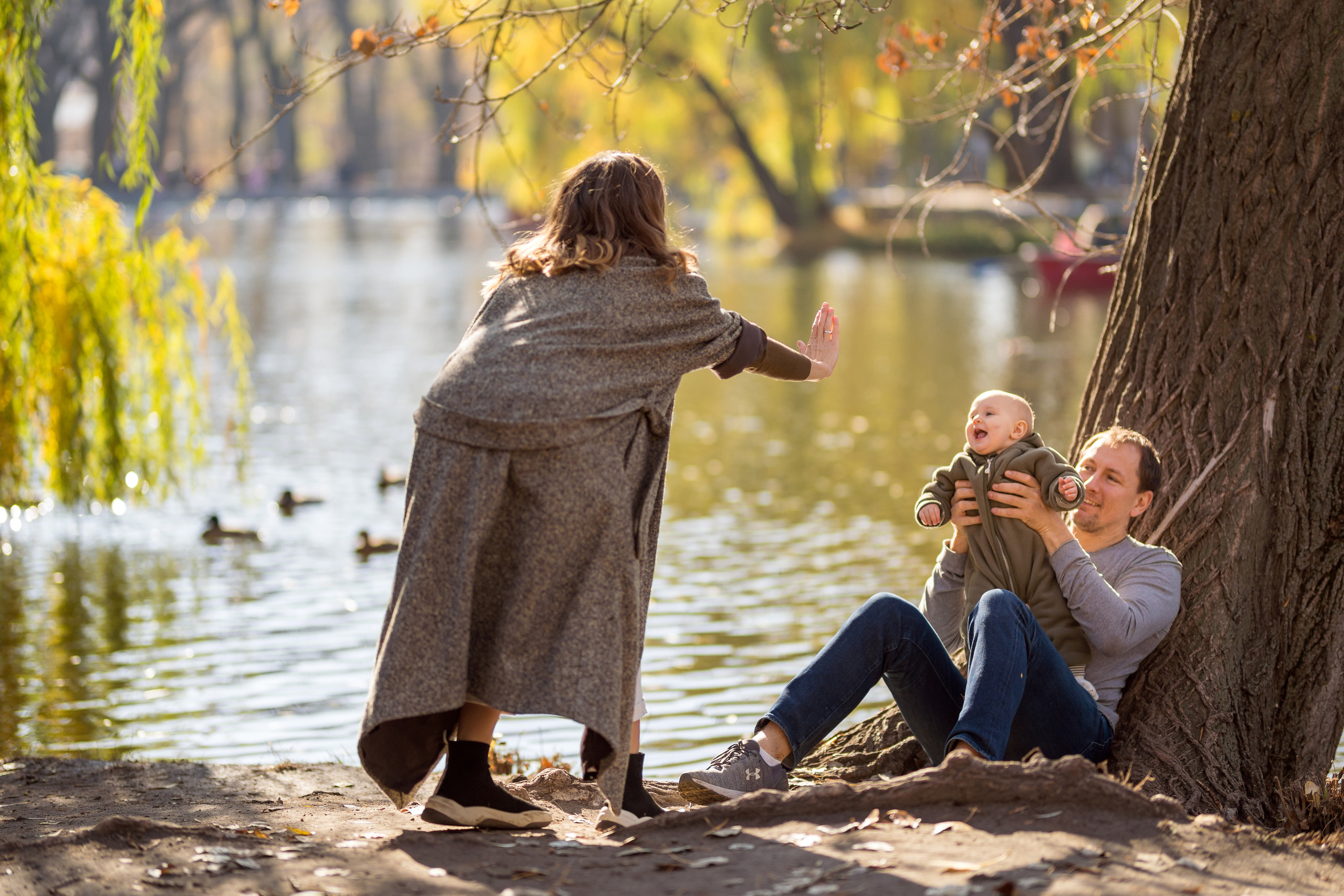 Family photo session in park. Kate Khaldeeva photographer in Saratov