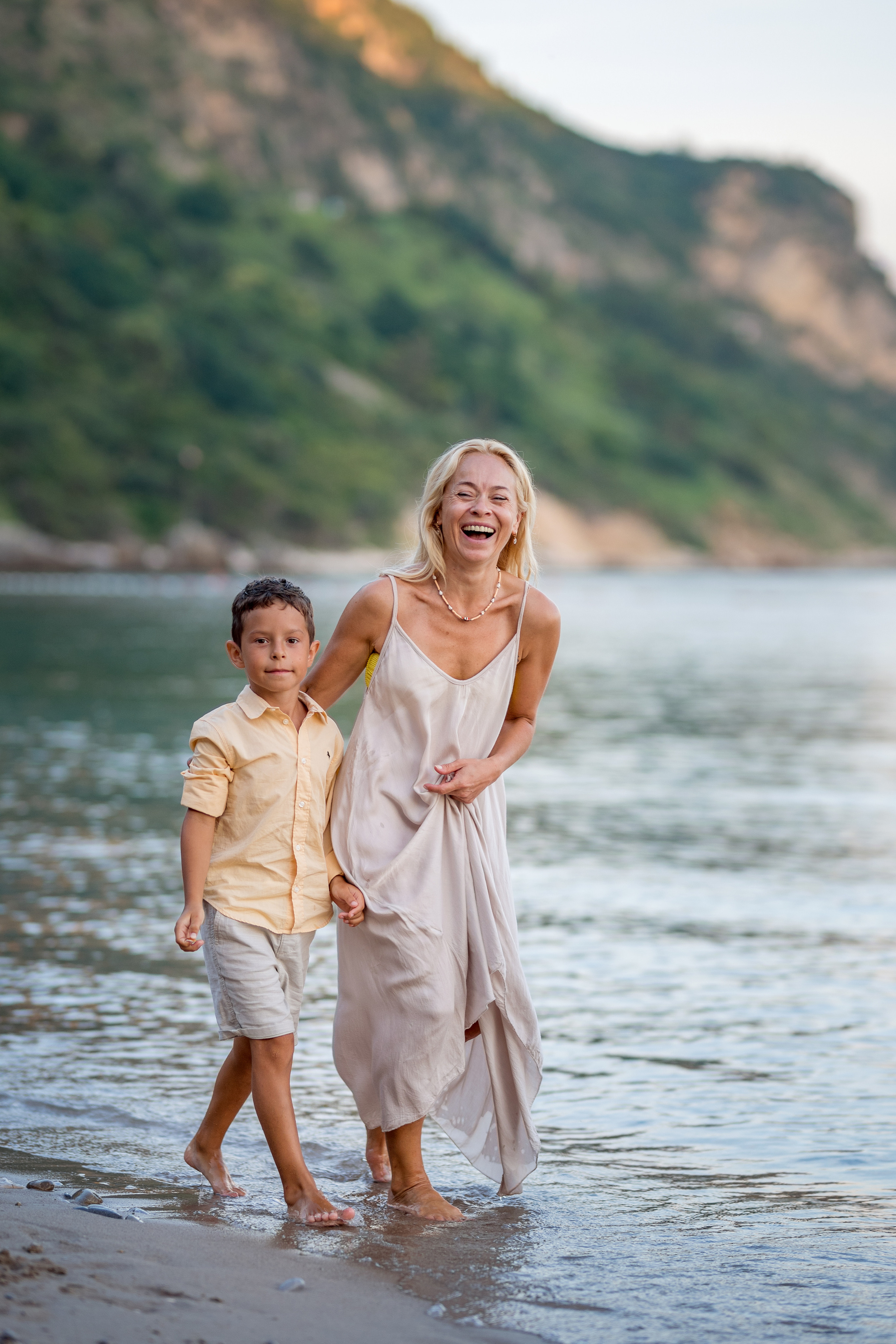 Photo session of a mother and son on the beach in Budva, Montenegro. Kate Khaldeeva photographer in Saratov