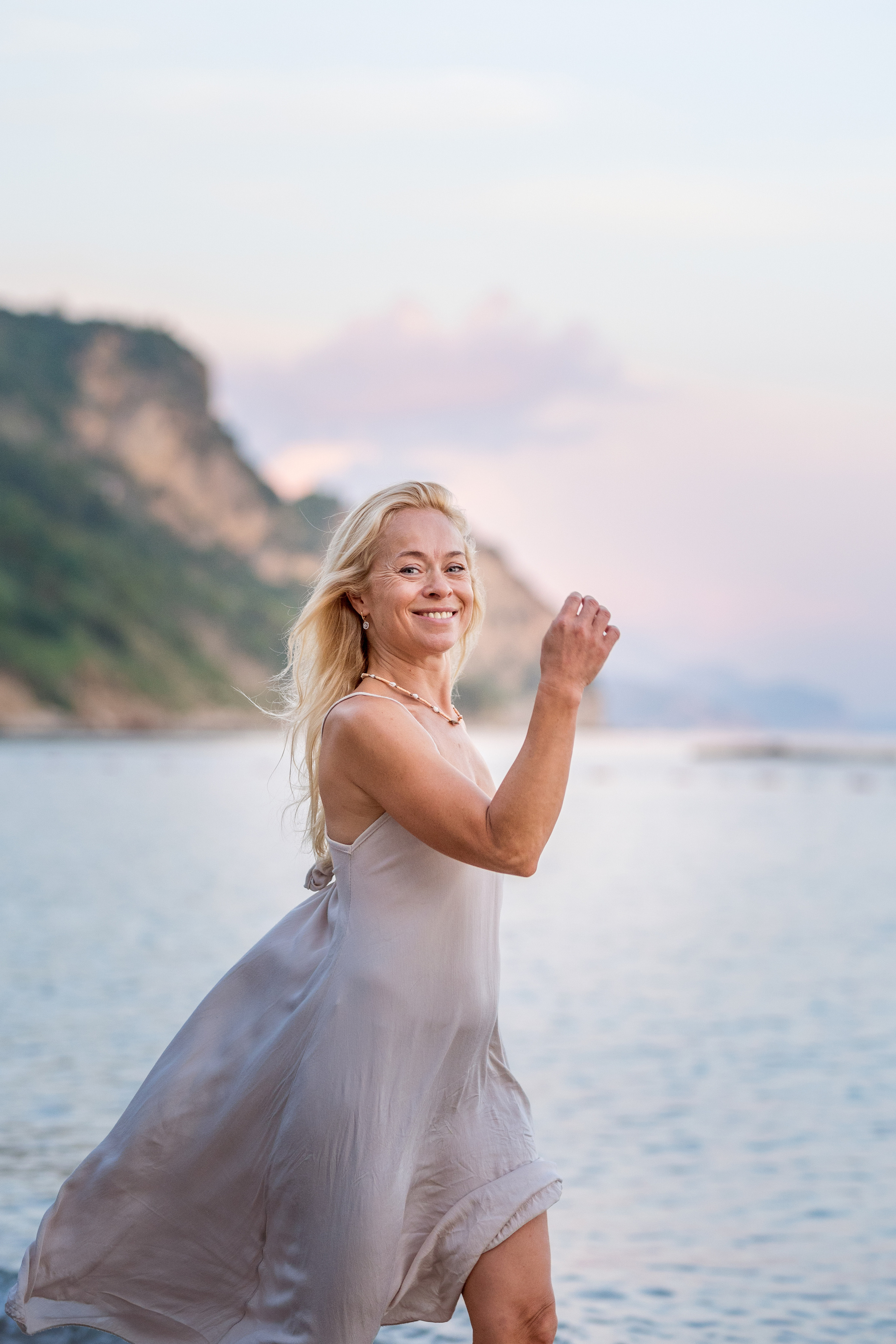 Photo session of a mother and son on the beach in Budva, Montenegro. Kate Khaldeeva photographer in Saratov