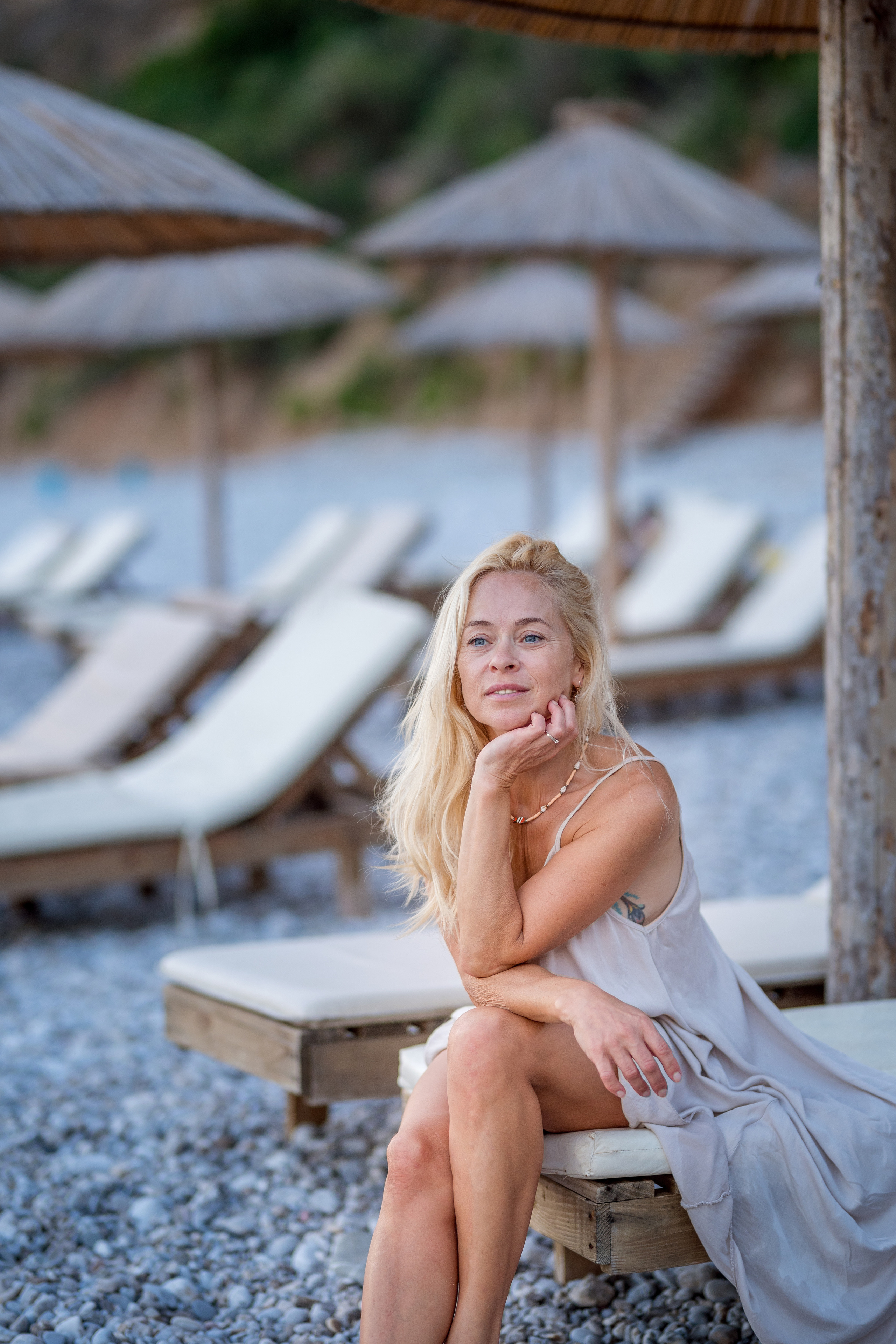 Photo session of a mother and son on the beach in Budva, Montenegro. Kate Khaldeeva photographer in Saratov