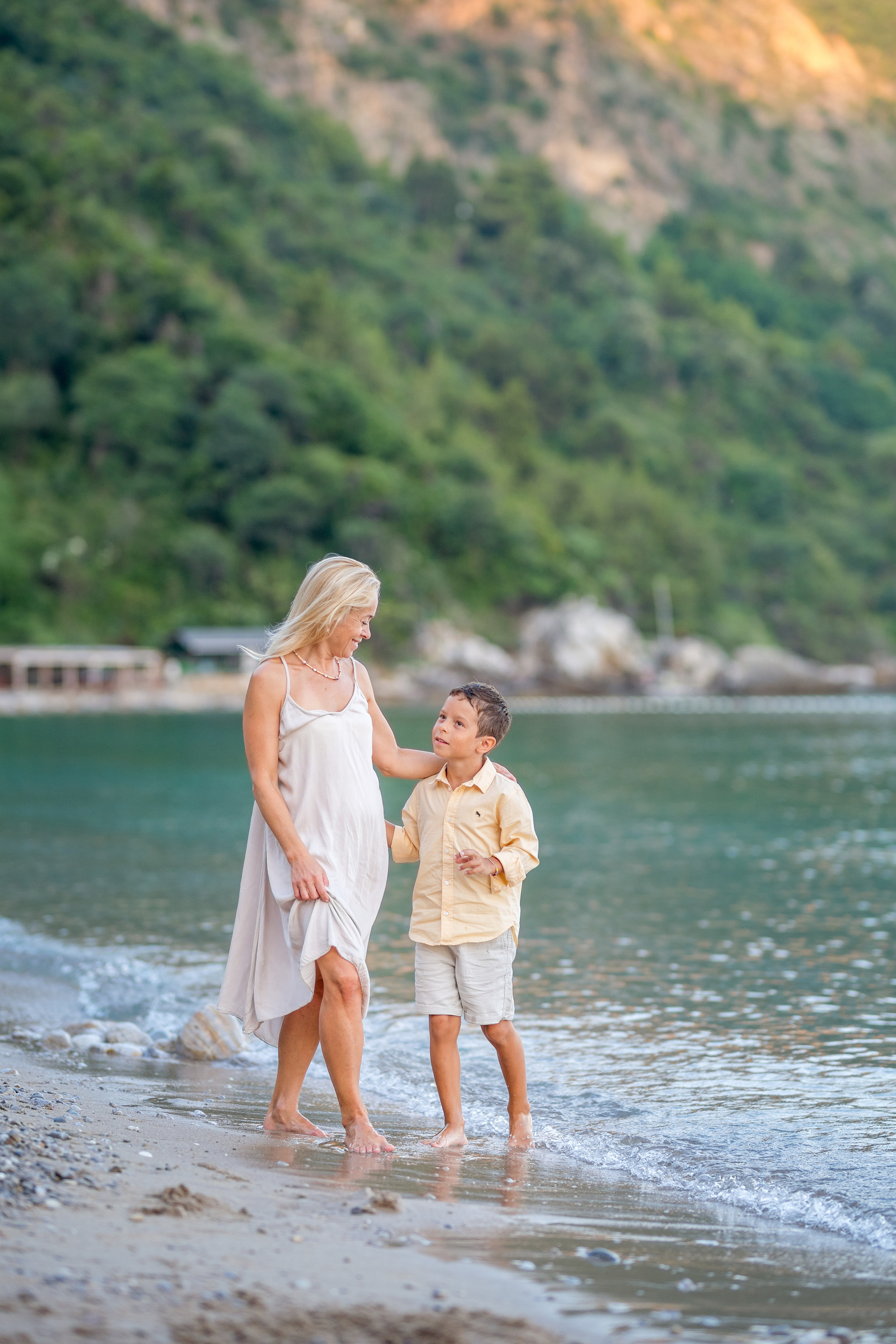 Photo session of a mother and son on the beach in Budva, Montenegro. Kate Khaldeeva photographer in Saratov