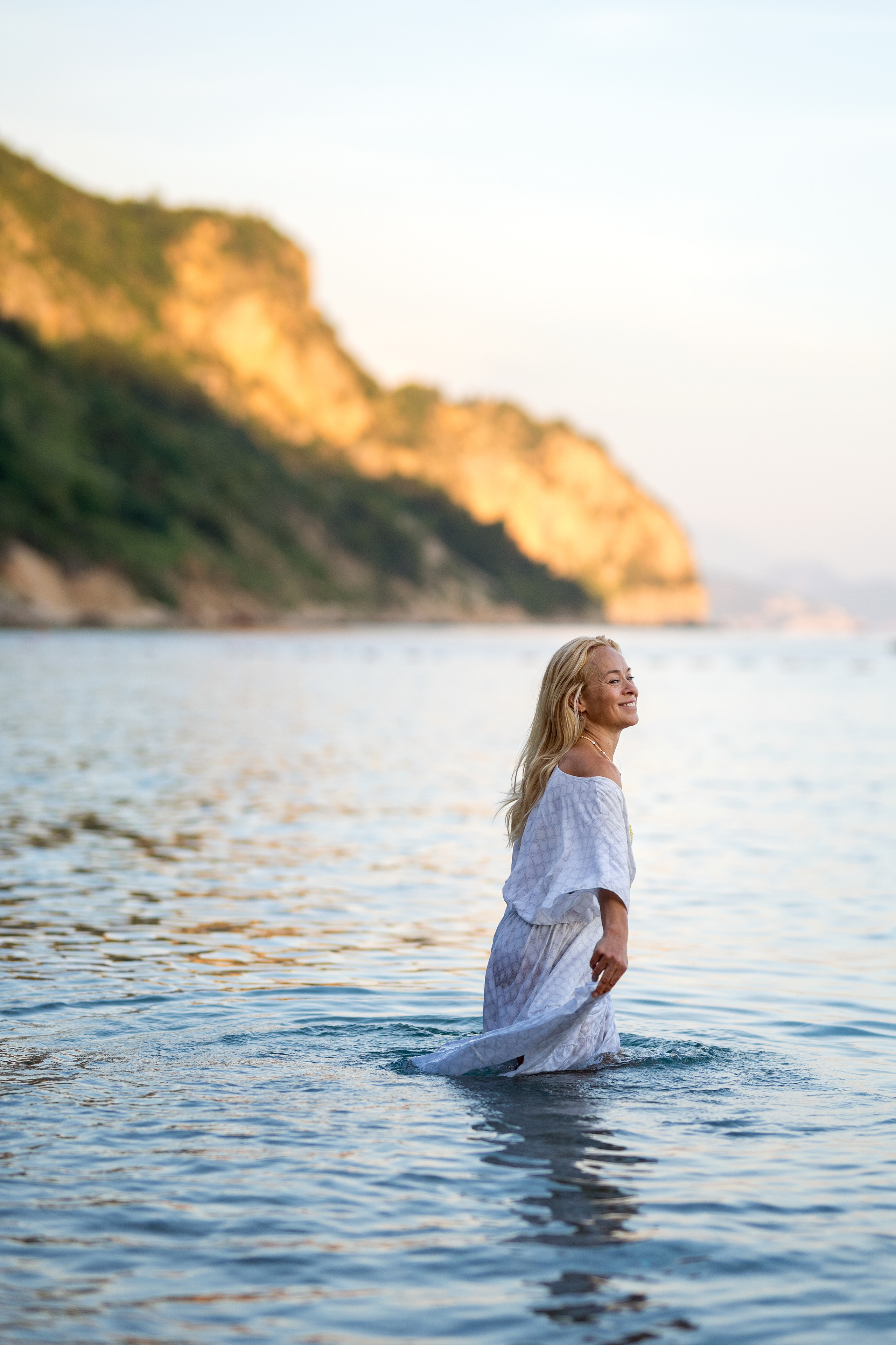 Photo session of a mother and son on the beach in Budva, Montenegro. Kate Khaldeeva photographer in Saratov