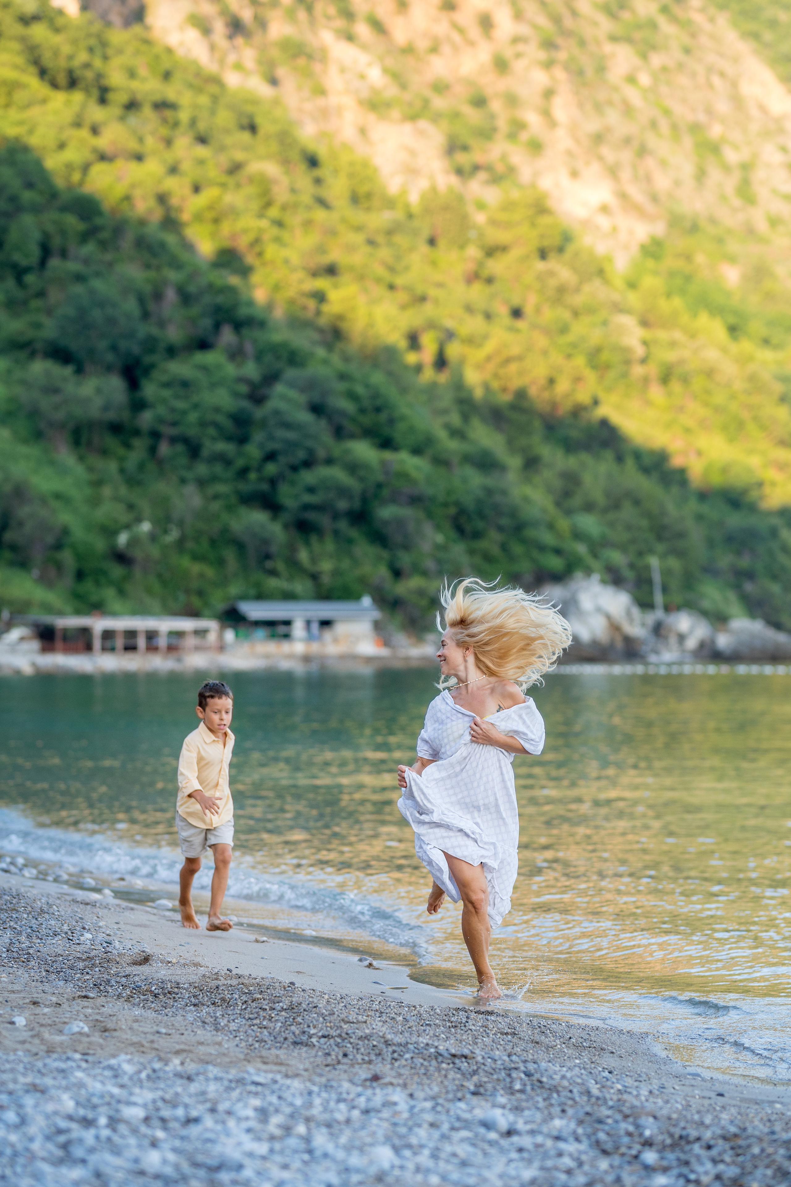 Photo session of a mother and son on the beach in Budva, Montenegro. Kate Khaldeeva photographer in Saratov