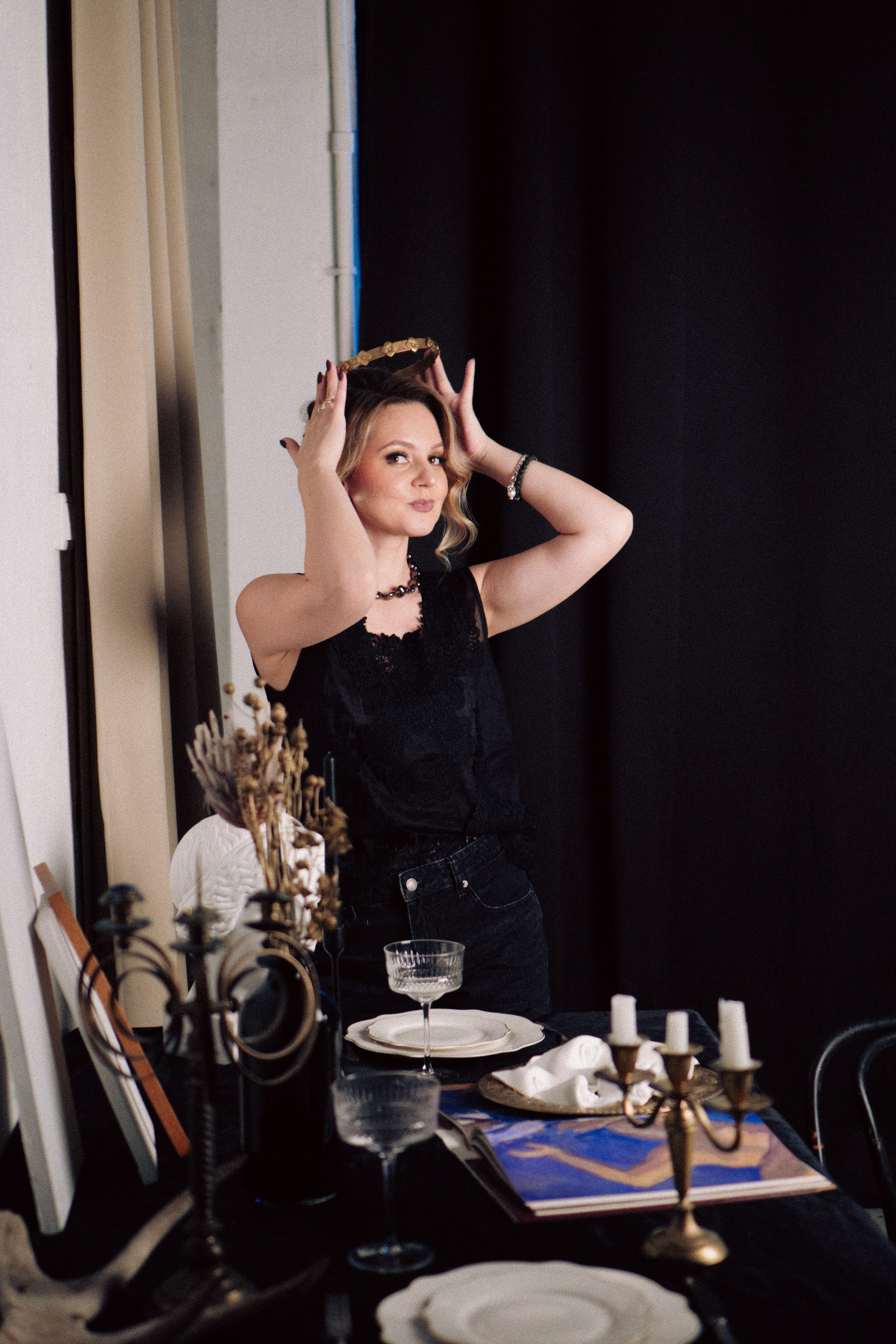 НОВОГОДНЯЯ ФОТОСЕСИИЯ В СТУДИИ ДЛЯ ДЕВУШКИ И ПРОГУЛКА ПО ЧЕРНЫШЕВСКОЙ. Профессиональный фотограф, Санкт-Петербург — Виктория Богомолова