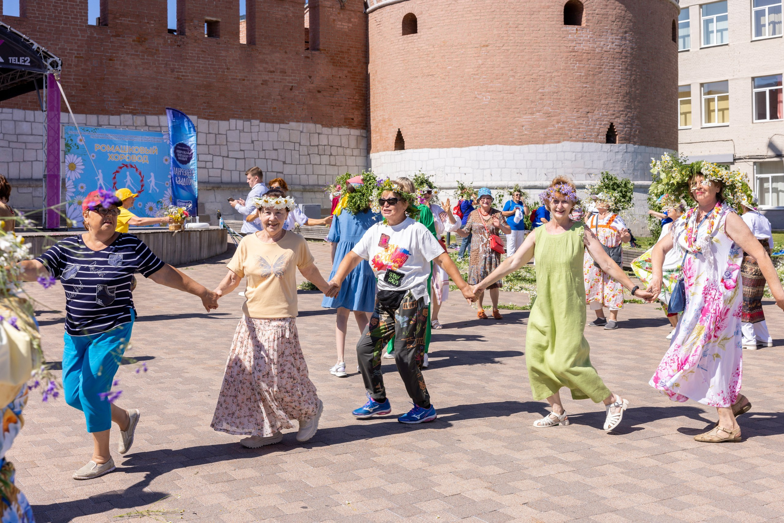 Фестиваль «Ромашковый хоровод». Северная ходьба. Фотограф в Туле Крупский АнДРей. Фотостудия «КАДР71» в Туле