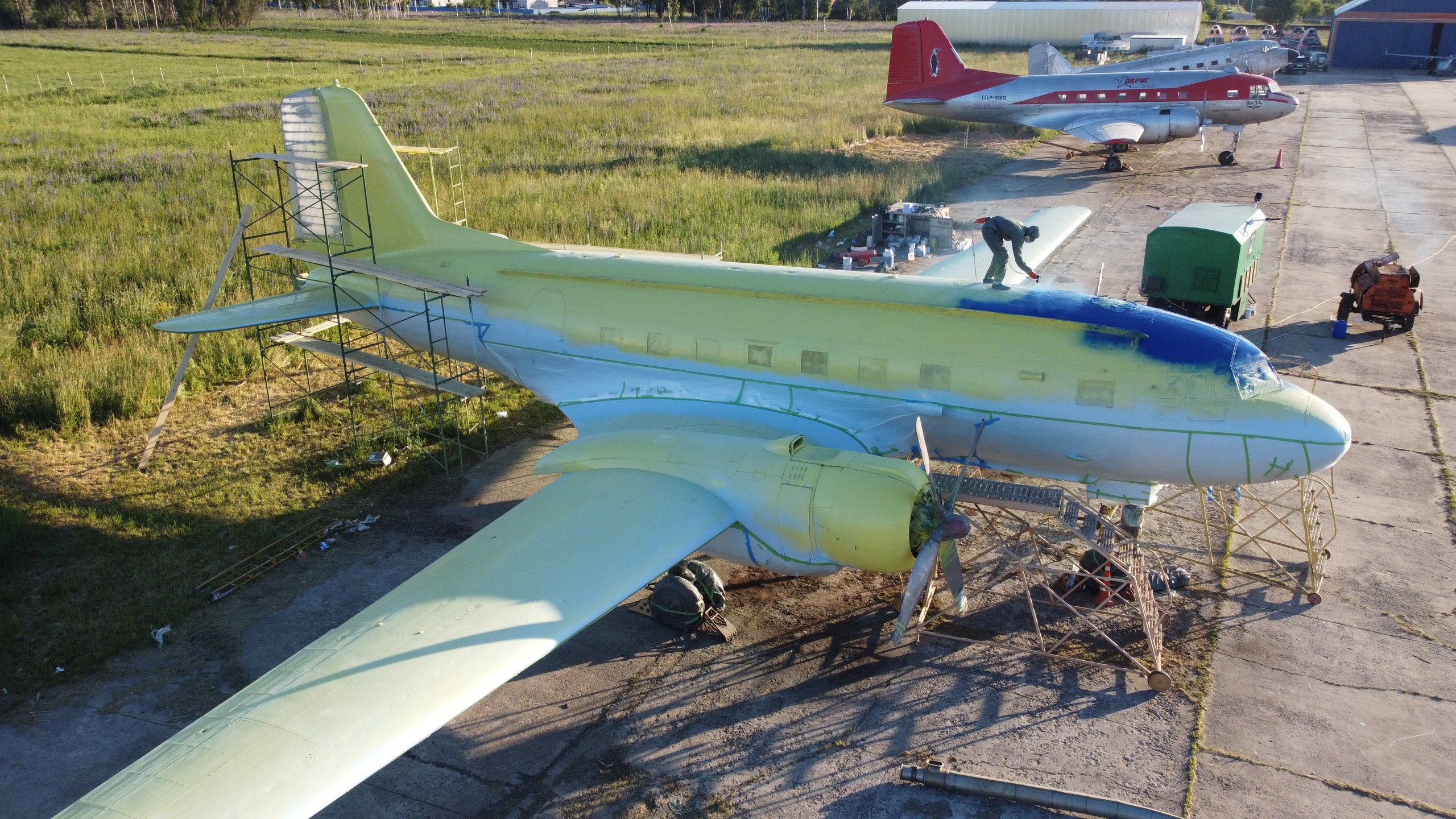 Ил-14Т «Голубая Мечта» — покраска (2022г). Фотоальбом показывающий увлекательный мир авиации и мир медведей Андрея Иванова