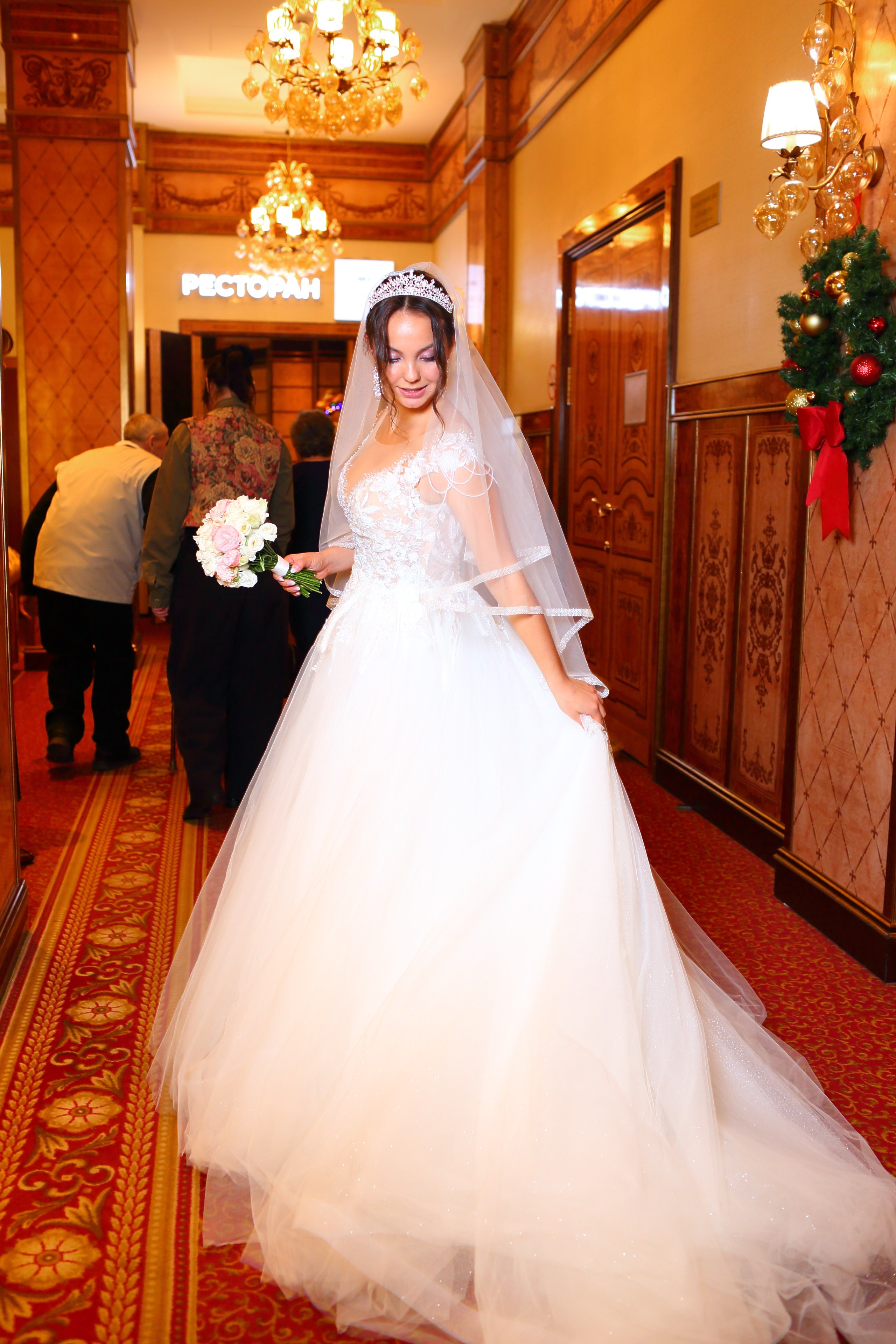 Съемка выездной регистрации в отеле. Свадебный и репортажный фотограф в Ярославле и Санкт-Петербурге Роман Микрюков