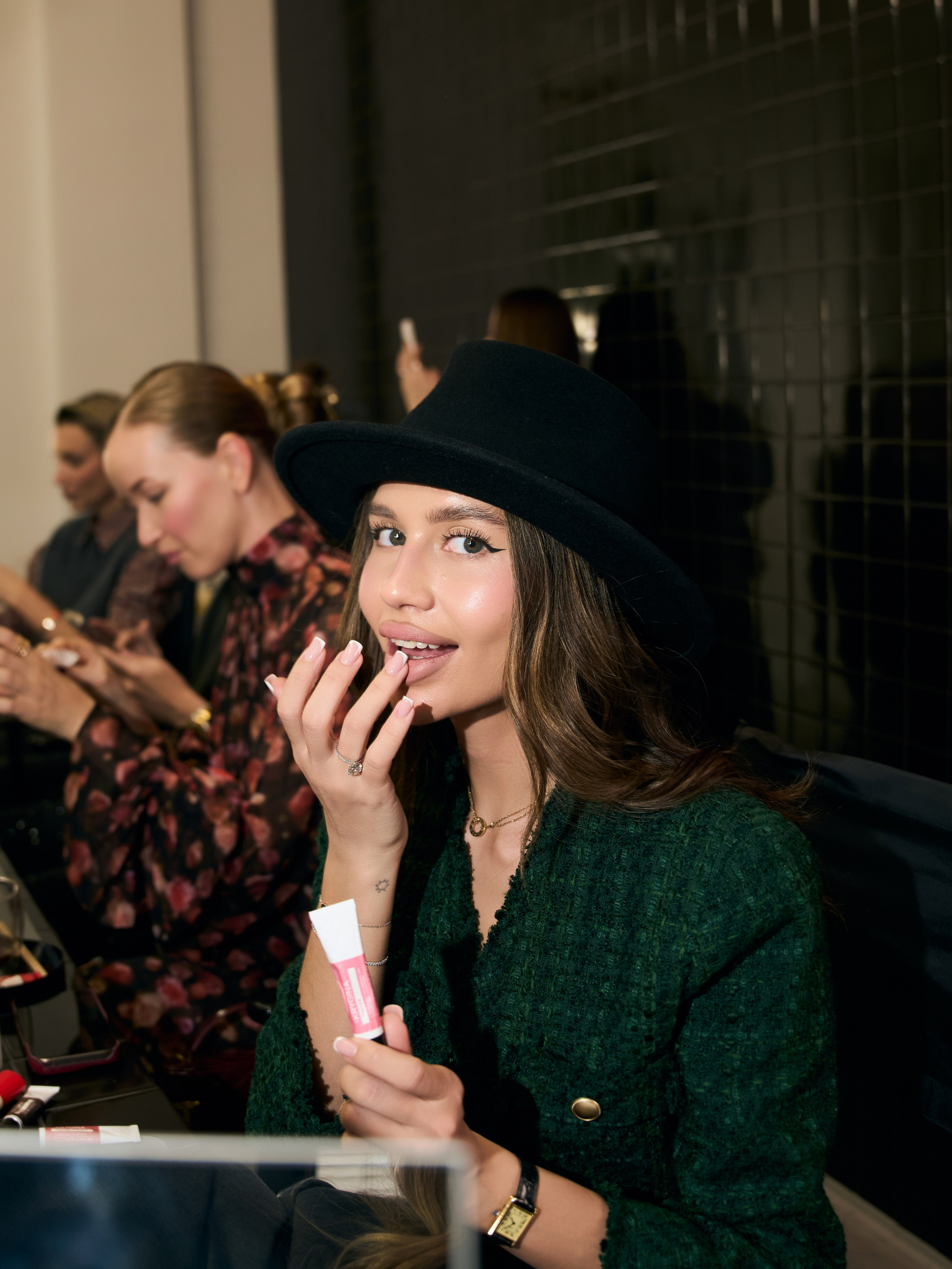 KRYGINA STUDIO X PEOPLETALK. ART фотограф NBIRDIE