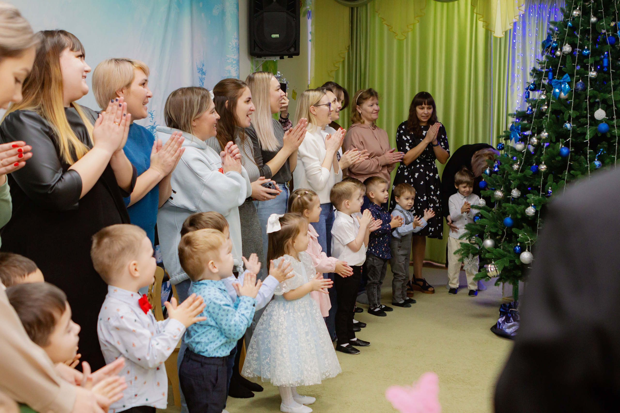 Фотосъёмка новогоднего утренника. Фотограф в Екатеринбурге Пойгина Елена