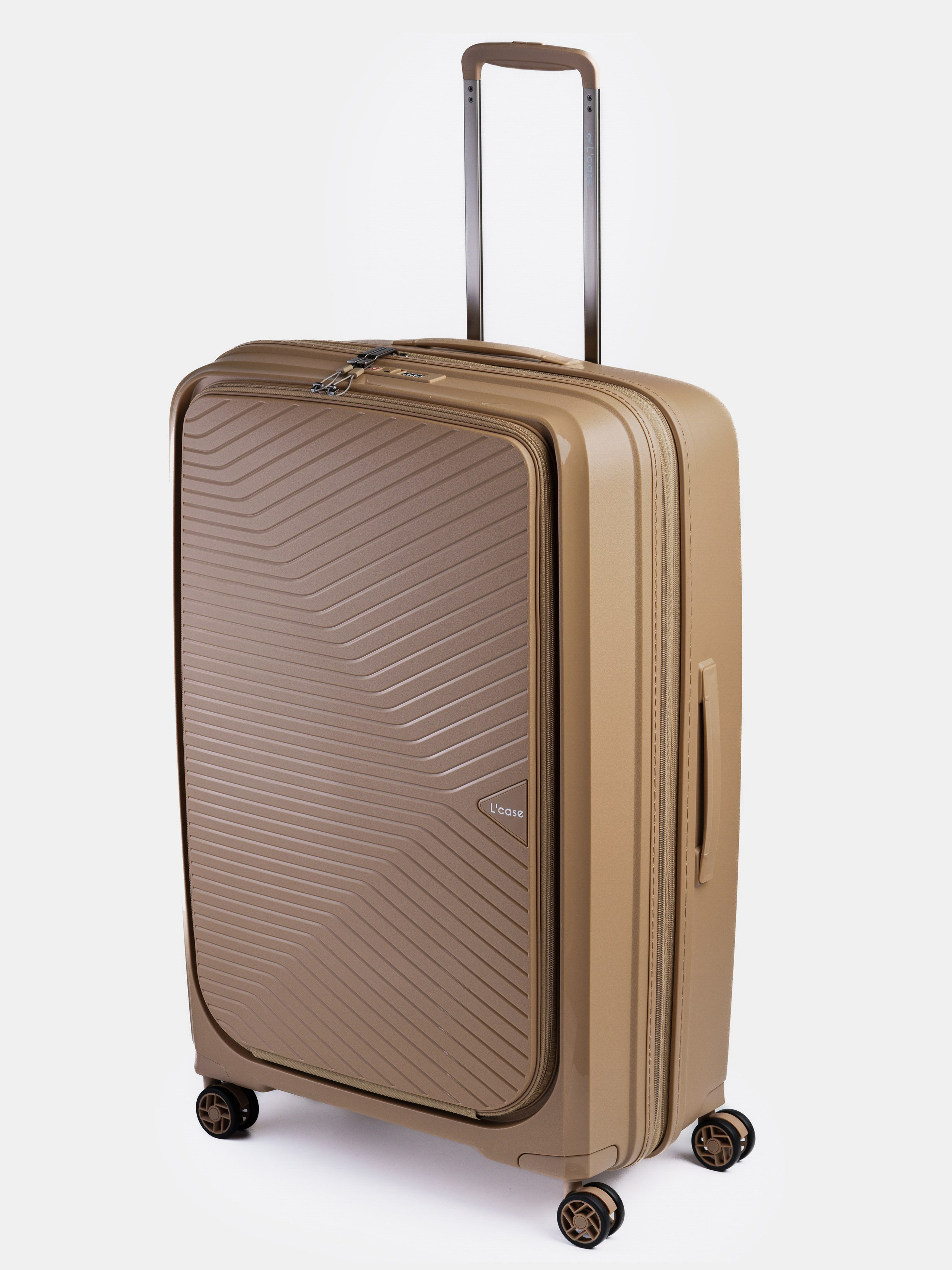 Белый фон. KED Production — продакшн из СПб. Создаём фото, видео и контент, который помогает брендам и селлерам продавать больше