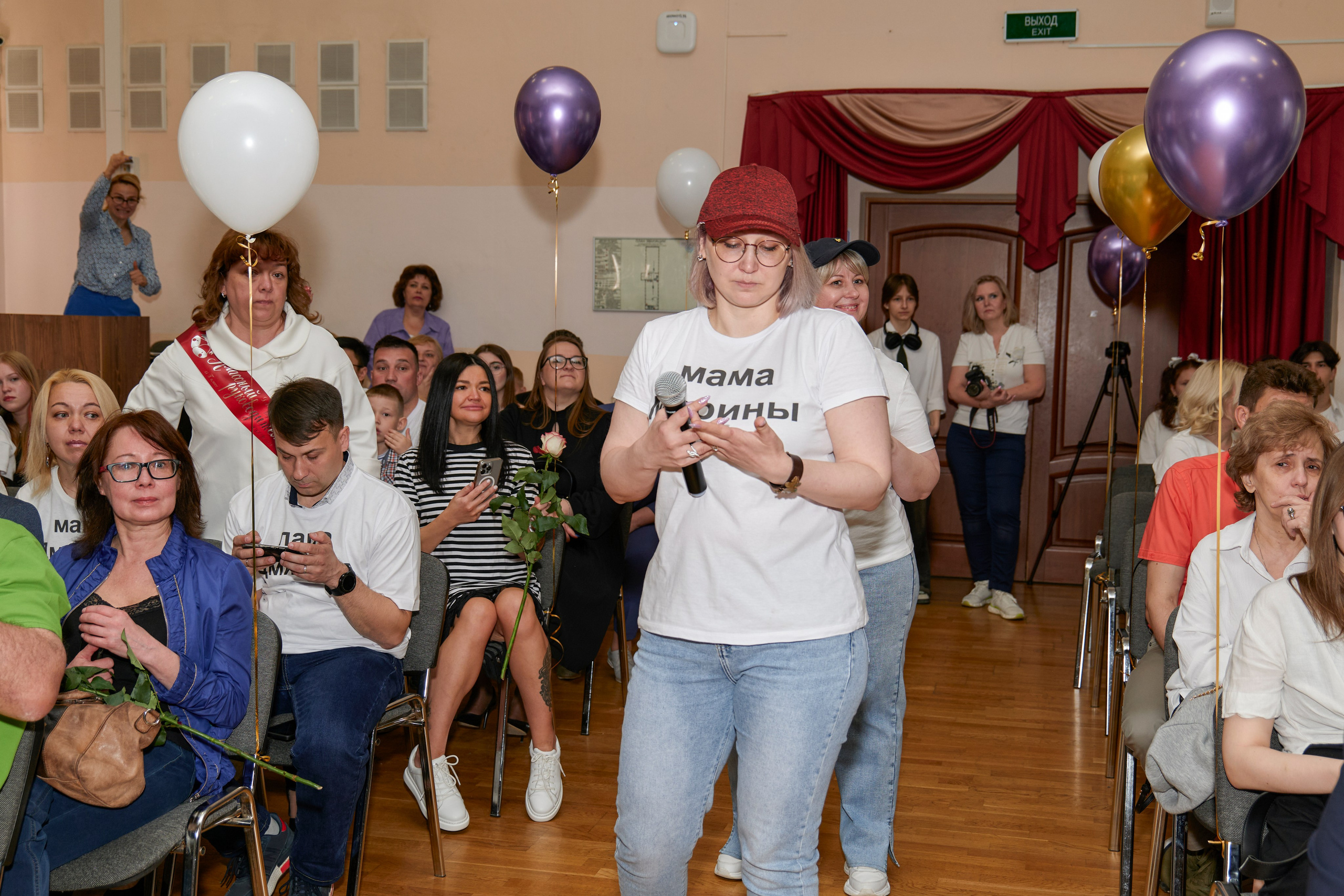 Последний звонок школа 1413. Детский и семейный фотограф г. Москва Оксана Катаджи