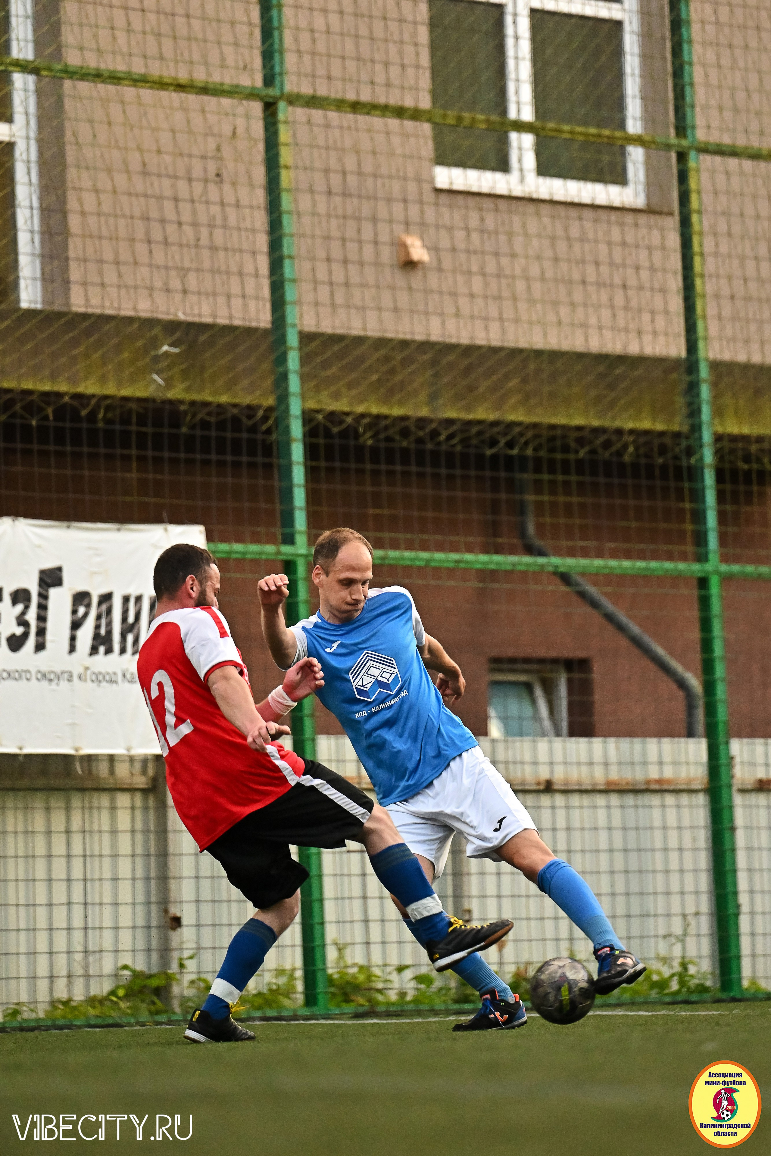 ИГРЫ МИНИ-ФУТБОЛЬНОЙ И КОРПОРАТИВНОЙ ЛИГИ. VIBECITY.RU Вайб Сити Ру Фоторепортажи Фотоотчеты Калининград