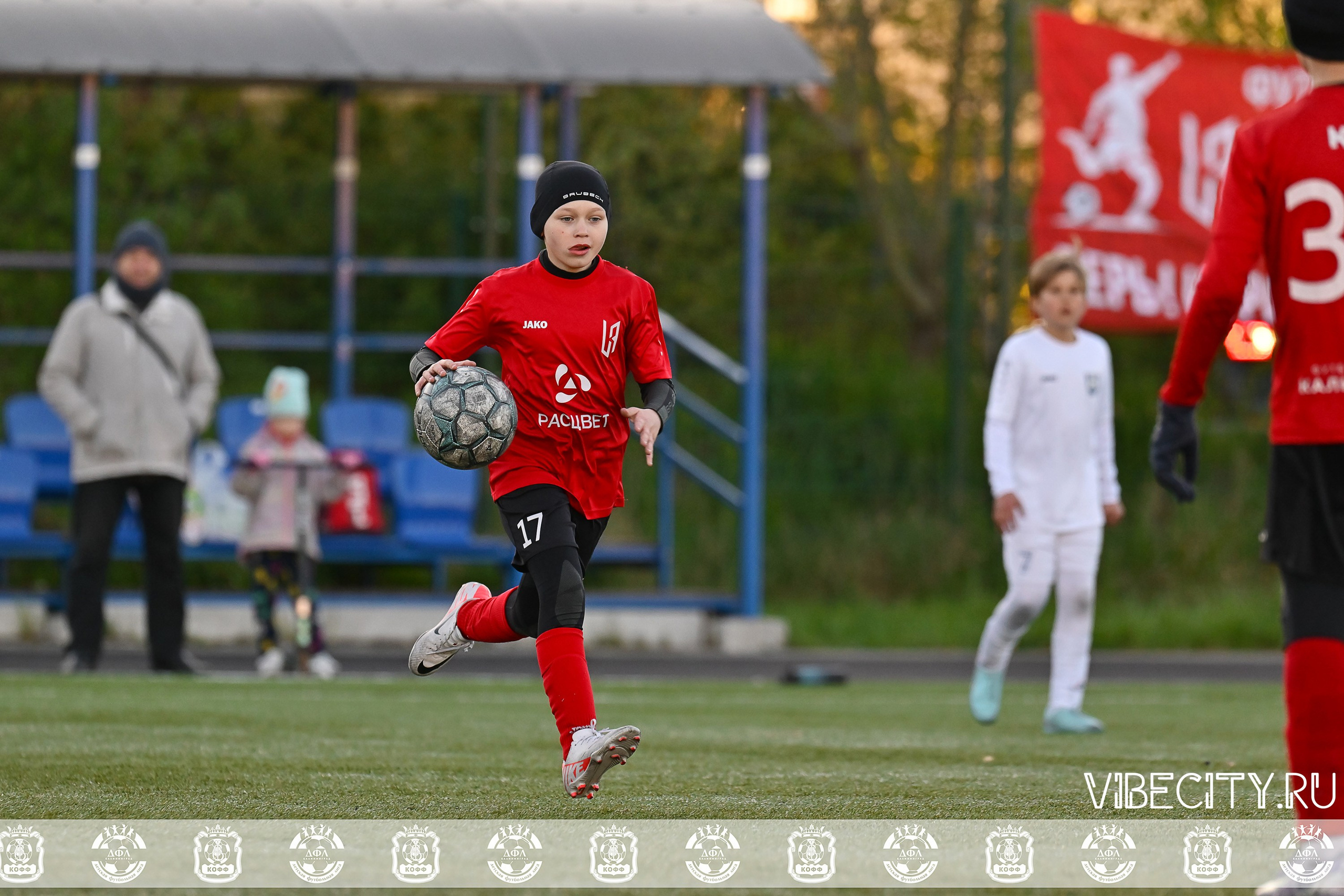 XIV ВСЕРОССИЙСКИЙ ФУТБОЛЬНЫЙ ФЕСТИВАЛЬ «ЗАГРУЗИ СЕБЯ ФУТБОЛОМ!». VIBECITY.RU Вайб Сити Ру Фоторепортажи Фотоотчеты Калининград