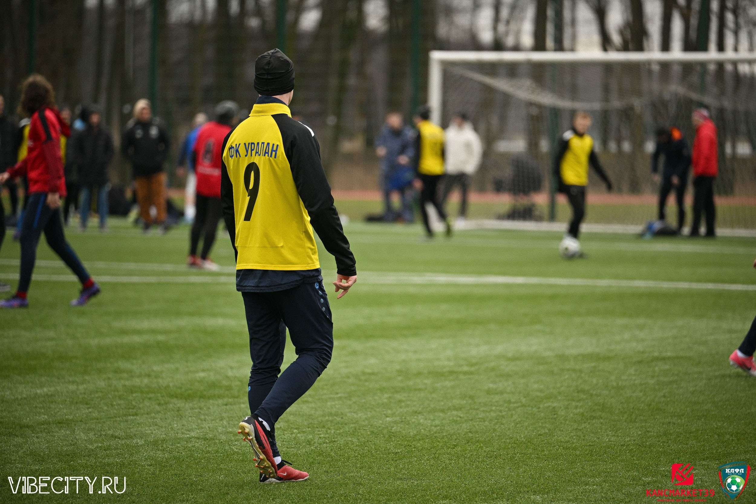 XX ЧЕМПИОНАТ КАЛИНИНГРАДСКОЙ ЛФЛ КАНЦМАРКЕТ39 сезона 2024–2025 гг. VIBECITY.RU Вайб Сити Ру Фоторепортажи Фотоотчеты Калининград