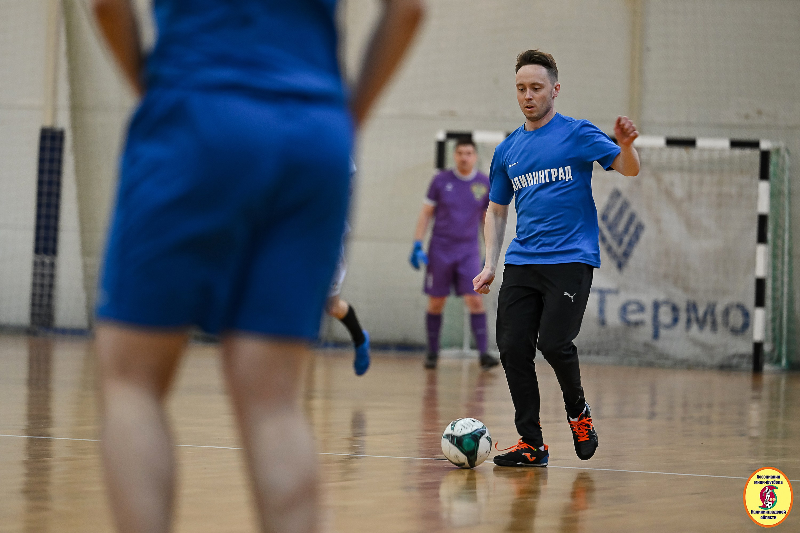 Корпоративная Бизнес Лига по футзалу — Весна 2026. VIBECITY.RU Вайб Сити Ру Фоторепортажи Фотоотчеты Калининград