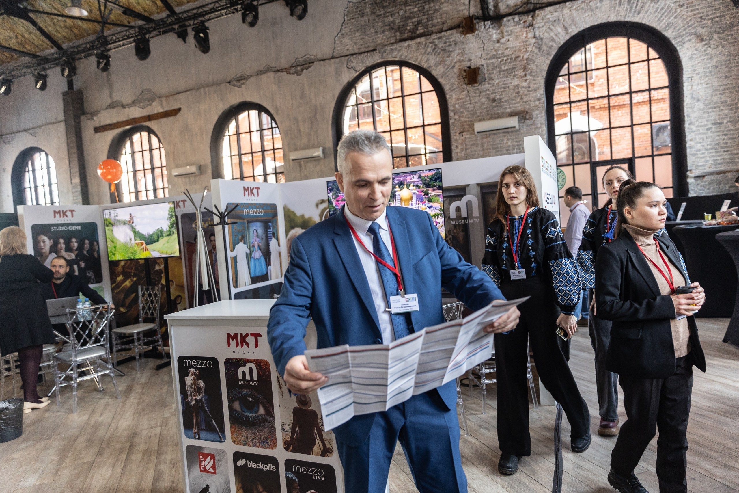 CSTB.PRO.MEDIA 2025. Свадебный и семейный фотограф