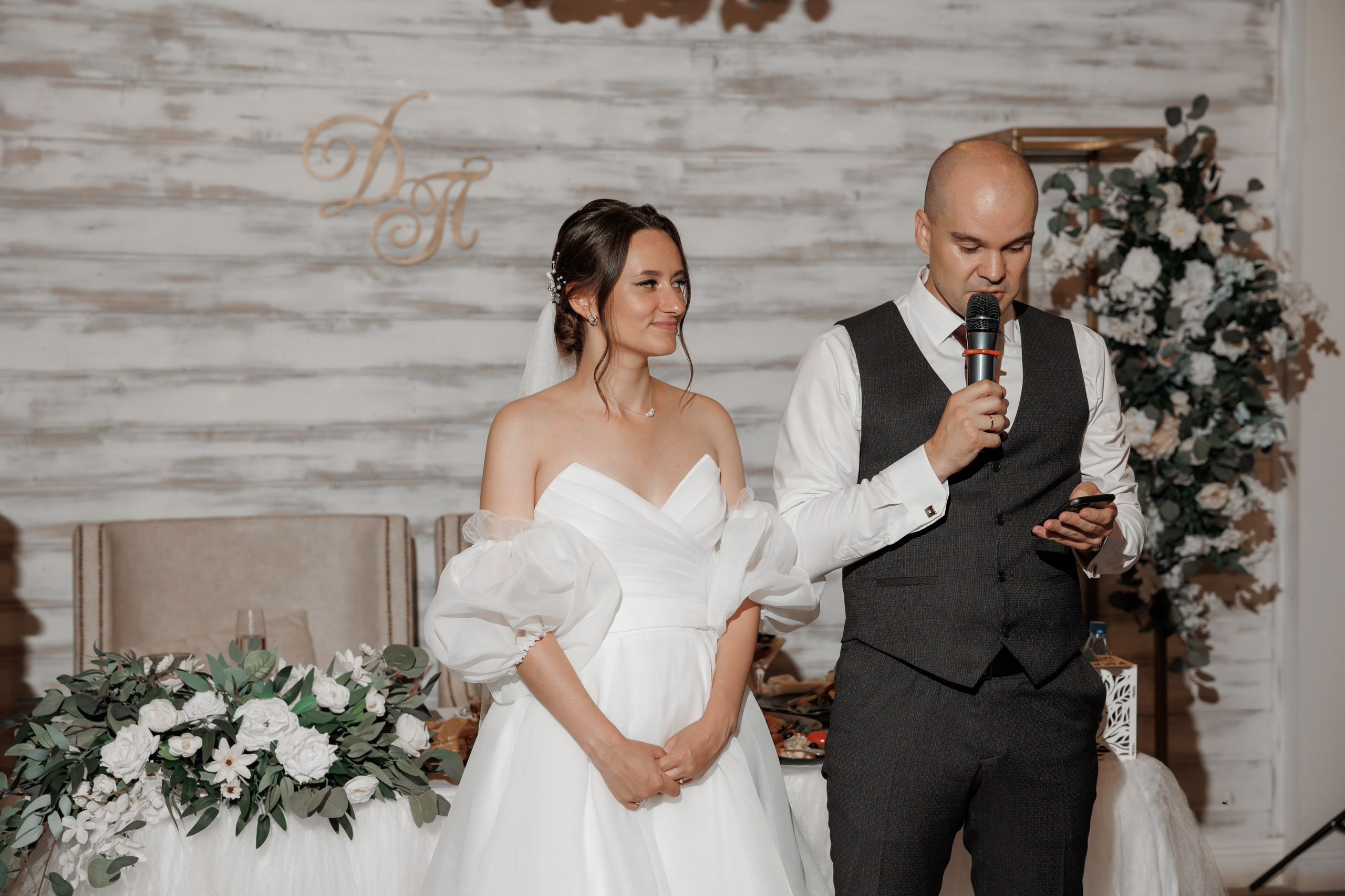 Полина и Дмитрий, загородный клуб «Барин», ЗАГС в г. Пушкино. Свадебный и репортажный фотограф (Москва, Королев и другие)