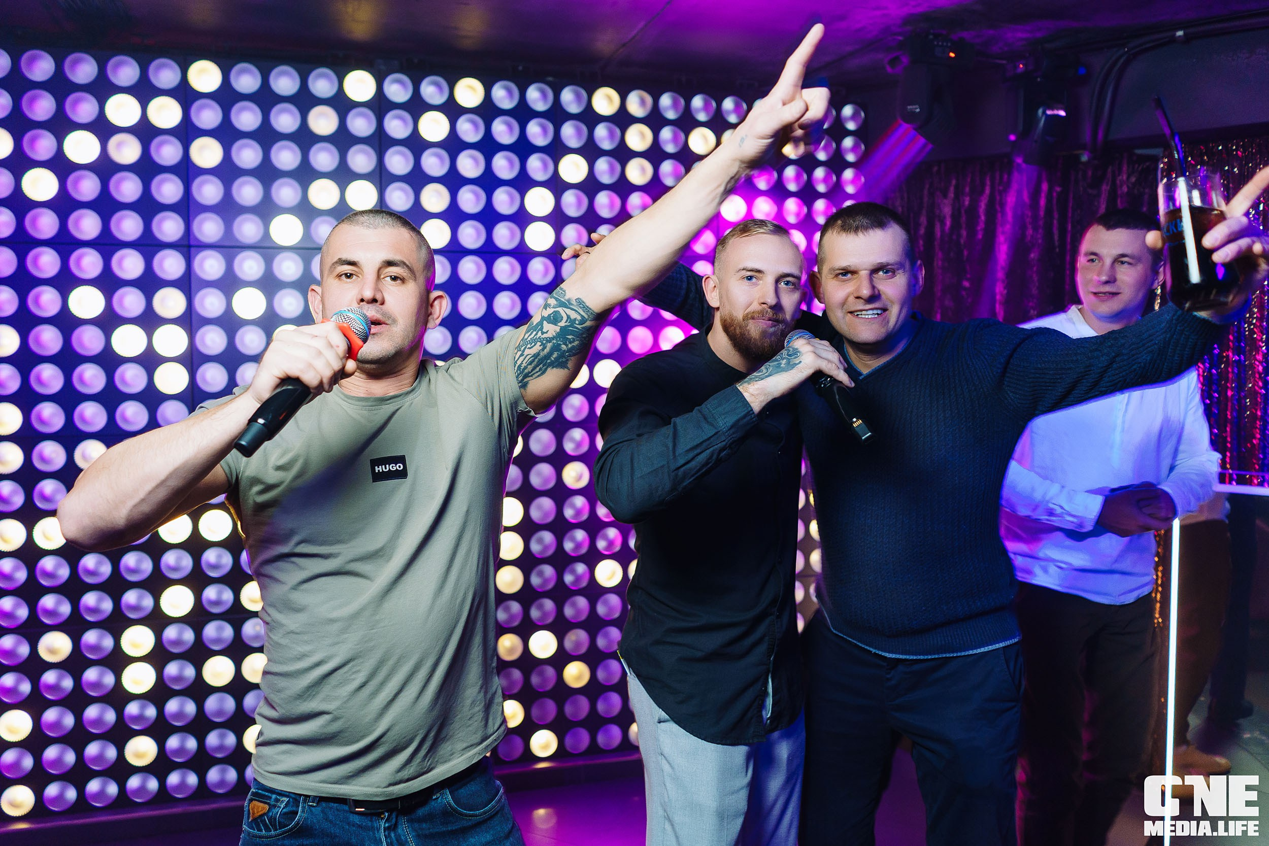 Фоторепортаж из караоке-клуба Эйфория. One Media Life: фоторепортажи, фотоотчеты с мероприятий и заведений