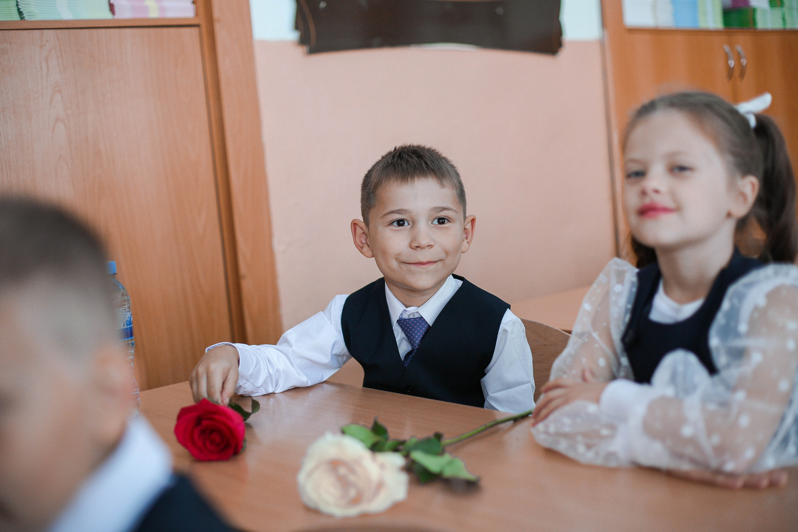 День знаний 2024. Свадебный и Школьный фотограф Улан-Удэ Бурятия Джулия Топоева Выпускные альбомы Фотограф на мероприятие