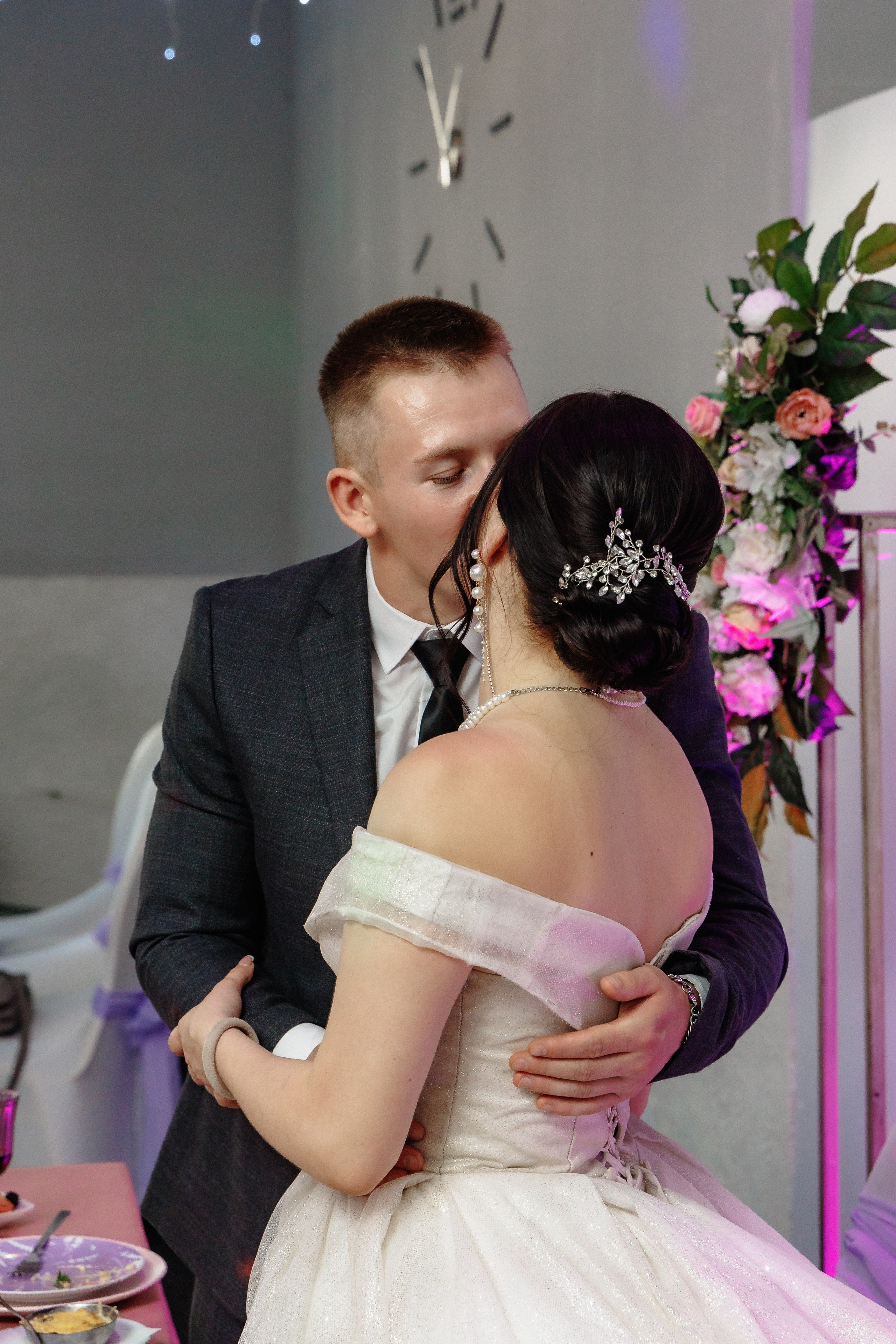 Дмитрий и Виктория. Свадебный и семейный фотограф в г. Волхов Алексей Кочерыжкин