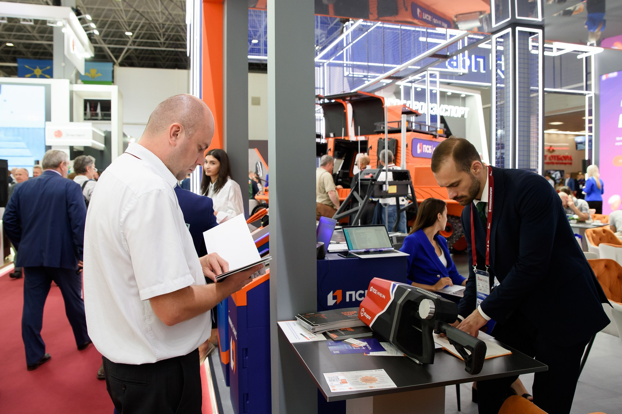 ПСБ на Форуме Армия. Репортажный и свадебный фотограф в Москве