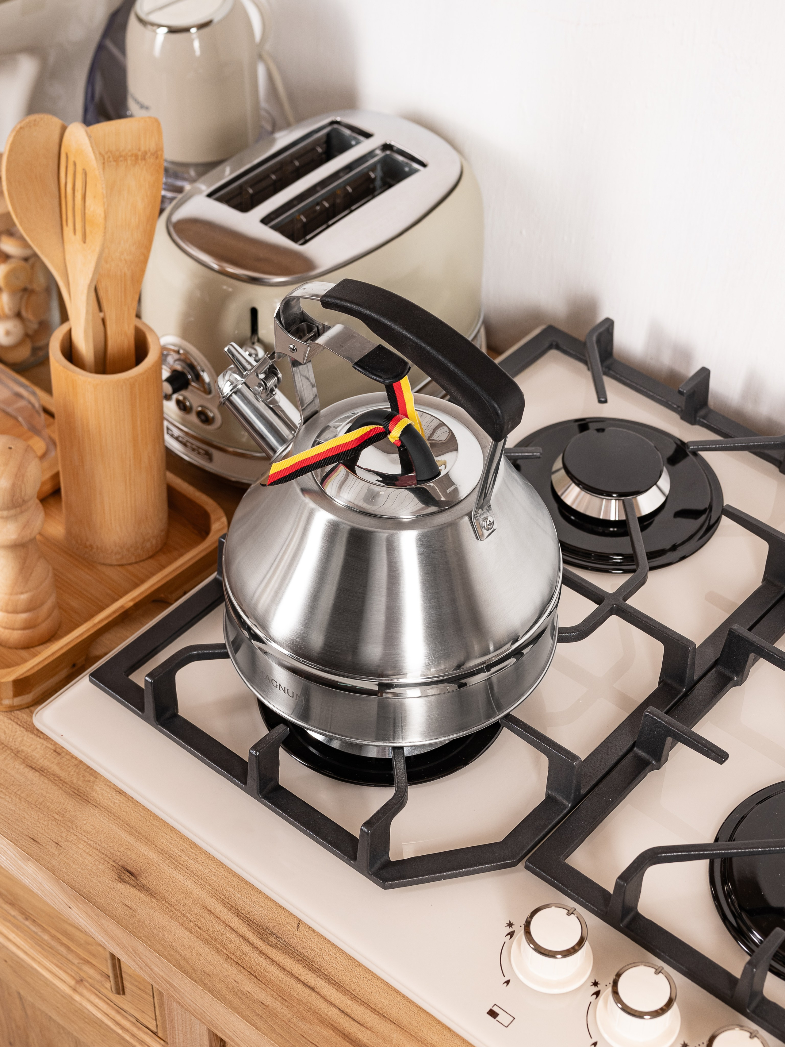 Чайники стальные серия 1. Предметный фотограф, фото для маркетплейсов Пятигорск, КМВ