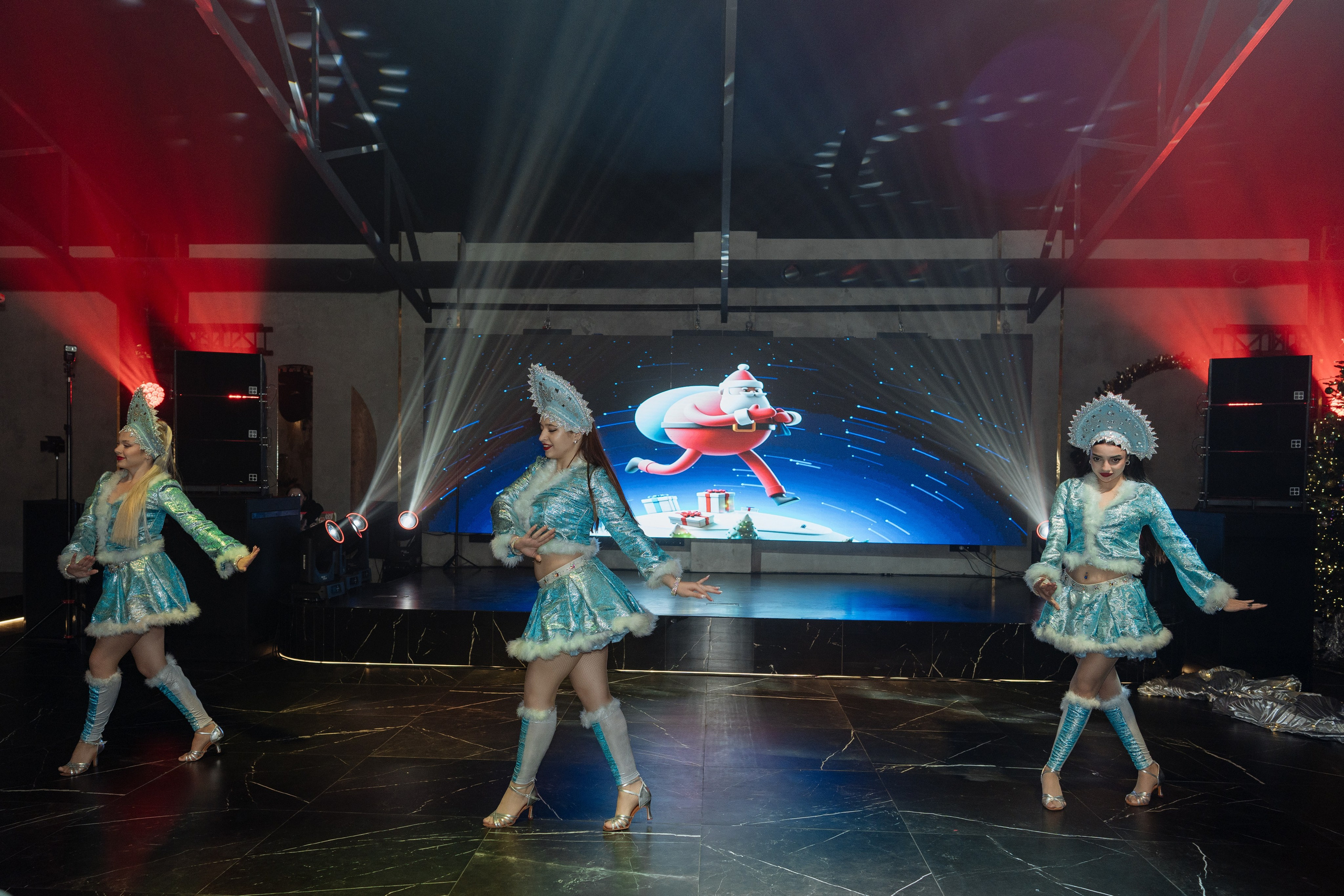 Альбион Тур