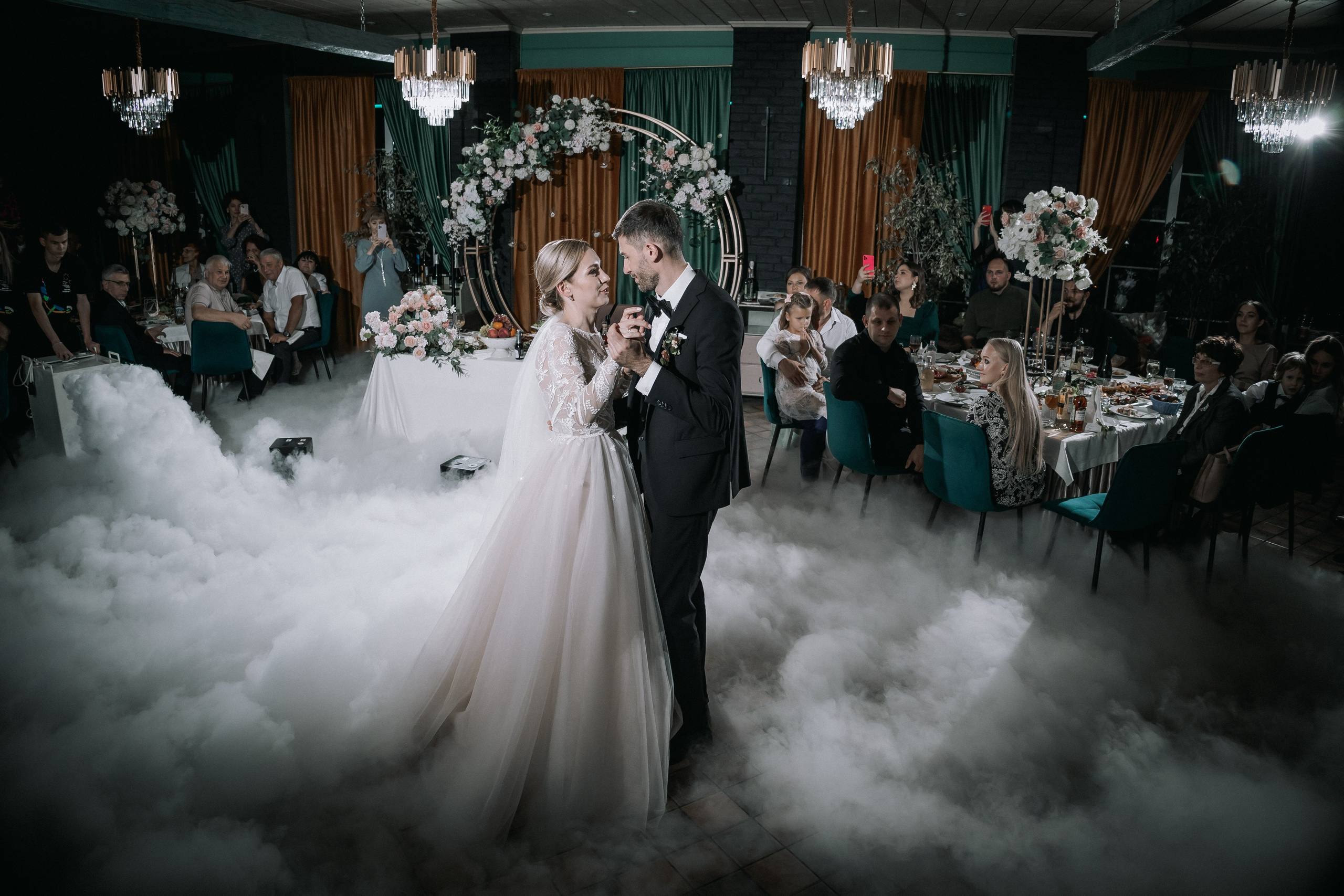 Свадебный день. Дарья и Джем. Свадебная фотография. Арина Рубах