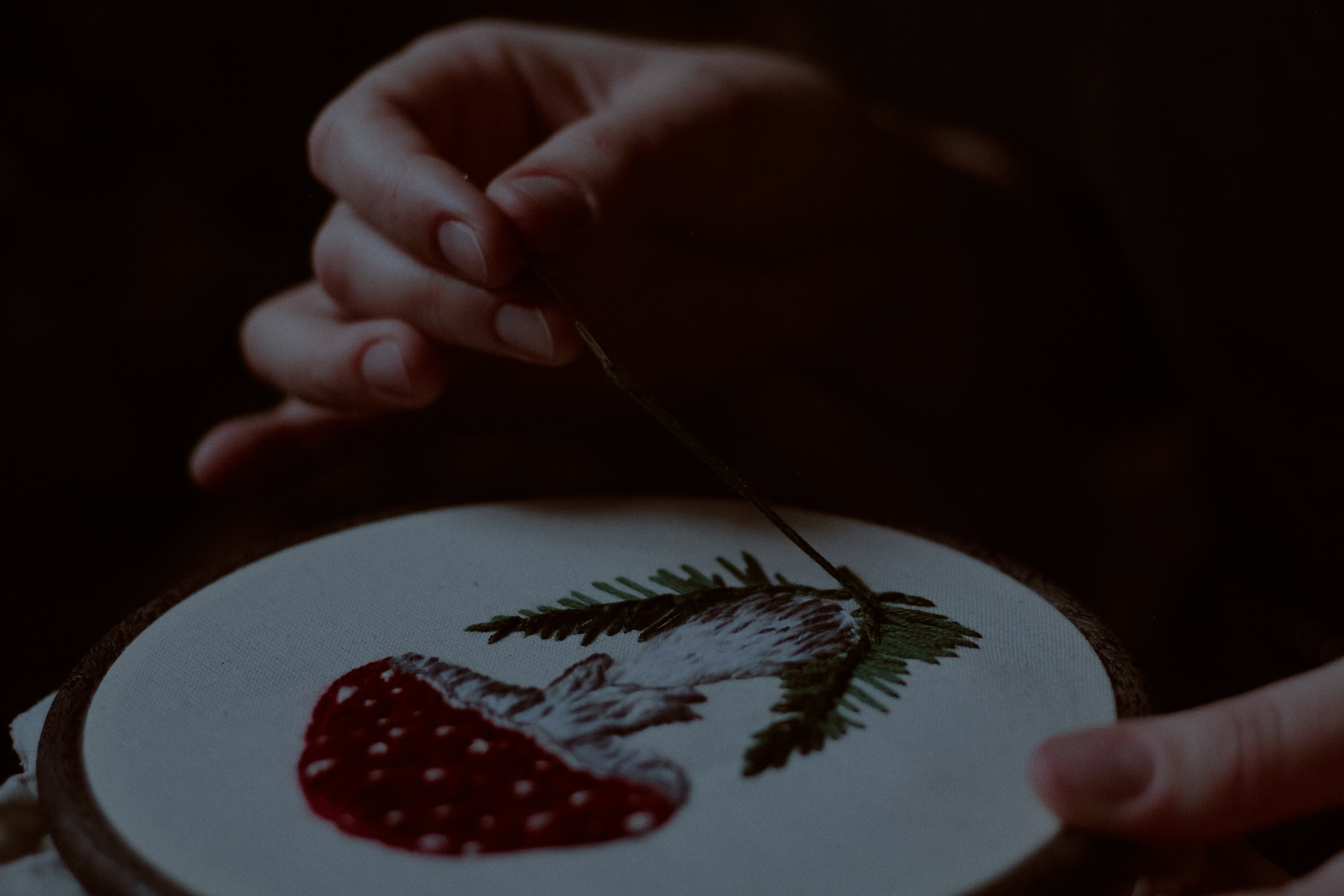 Тень. Фотограф лавстори Москва/МО Приятелева Ангелина