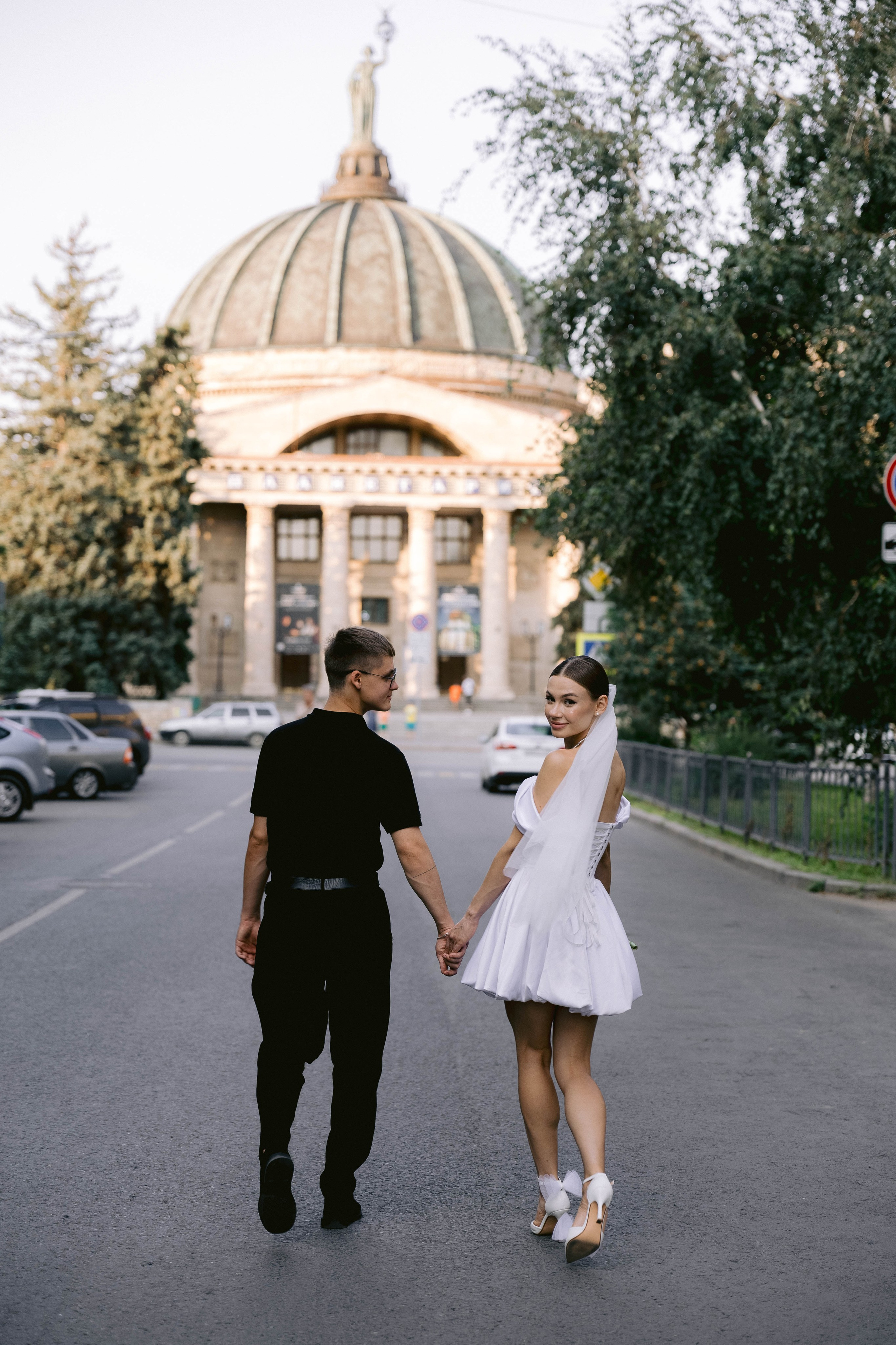 Татьяна, Вячеслав (Прогулка после ЗАГСа). Фотограф в Волгограде Кристина Прохоренко