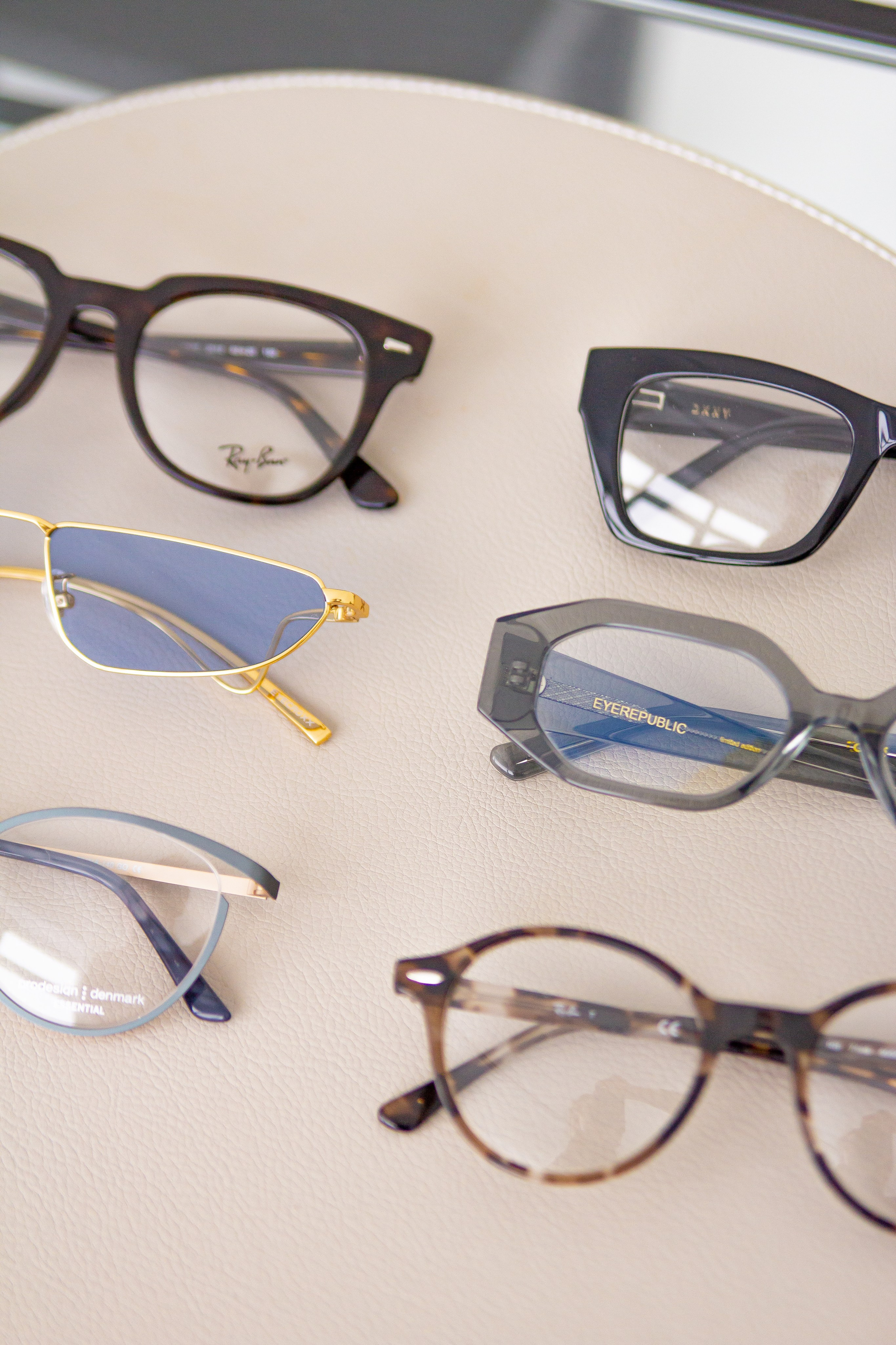 Контент для соцсетей магазина оптики «Культура зрения» | Полина Юрина, фотограф Екатеринбург. Юрина Полина, фотограф из Екатеринбурга