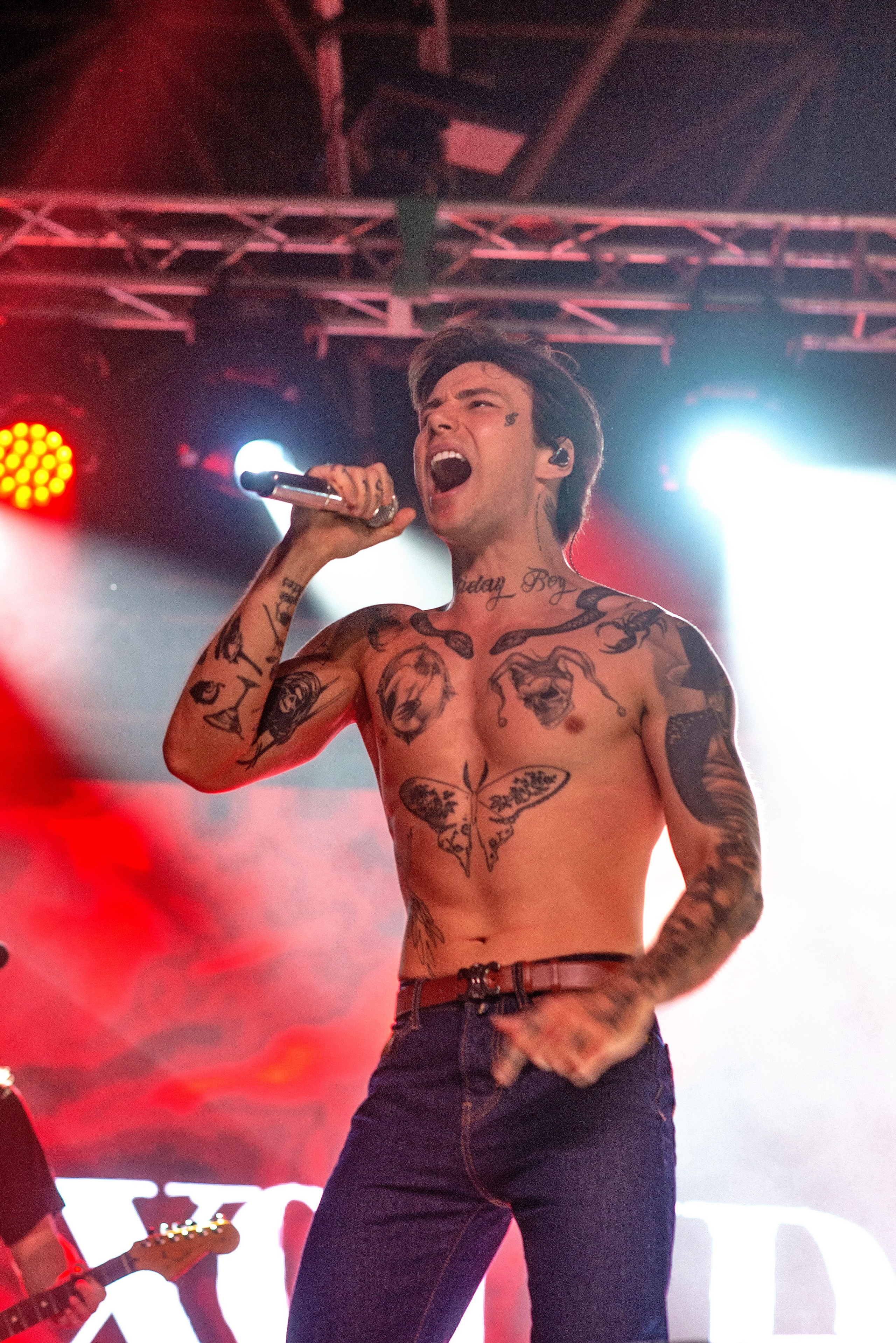 Концерт Хolidayboy. Школьный, фэшн фотограф в Тюмени и в России Ирина Королева