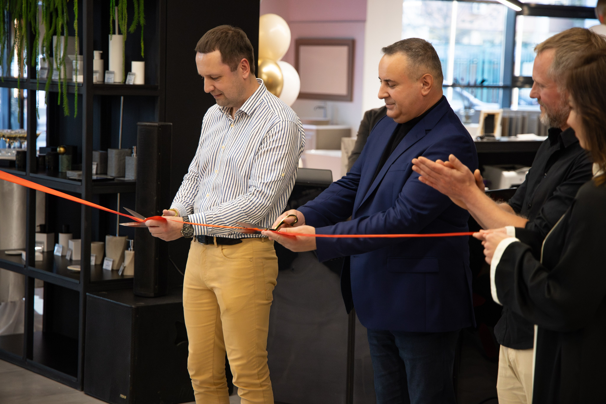 Неолит. Открытие магазина. Ваш экстрим фотограф Кудрева Яна