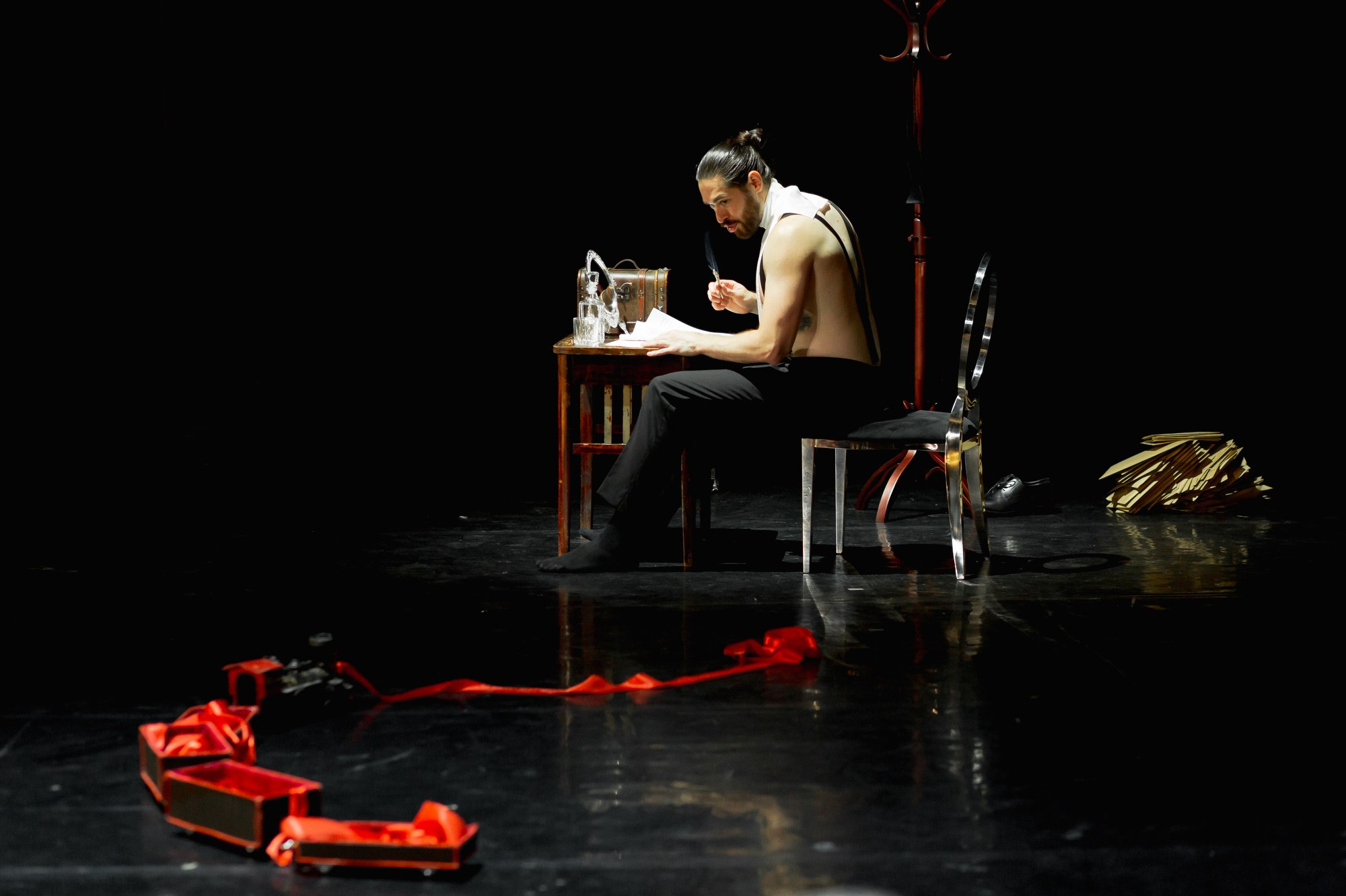 Спектакль Приглушенные голоса в Театре Эрмитажа (+репетиция). Семейный и портретный фотограф в Санкт-Петербурге Андрей Воробьев