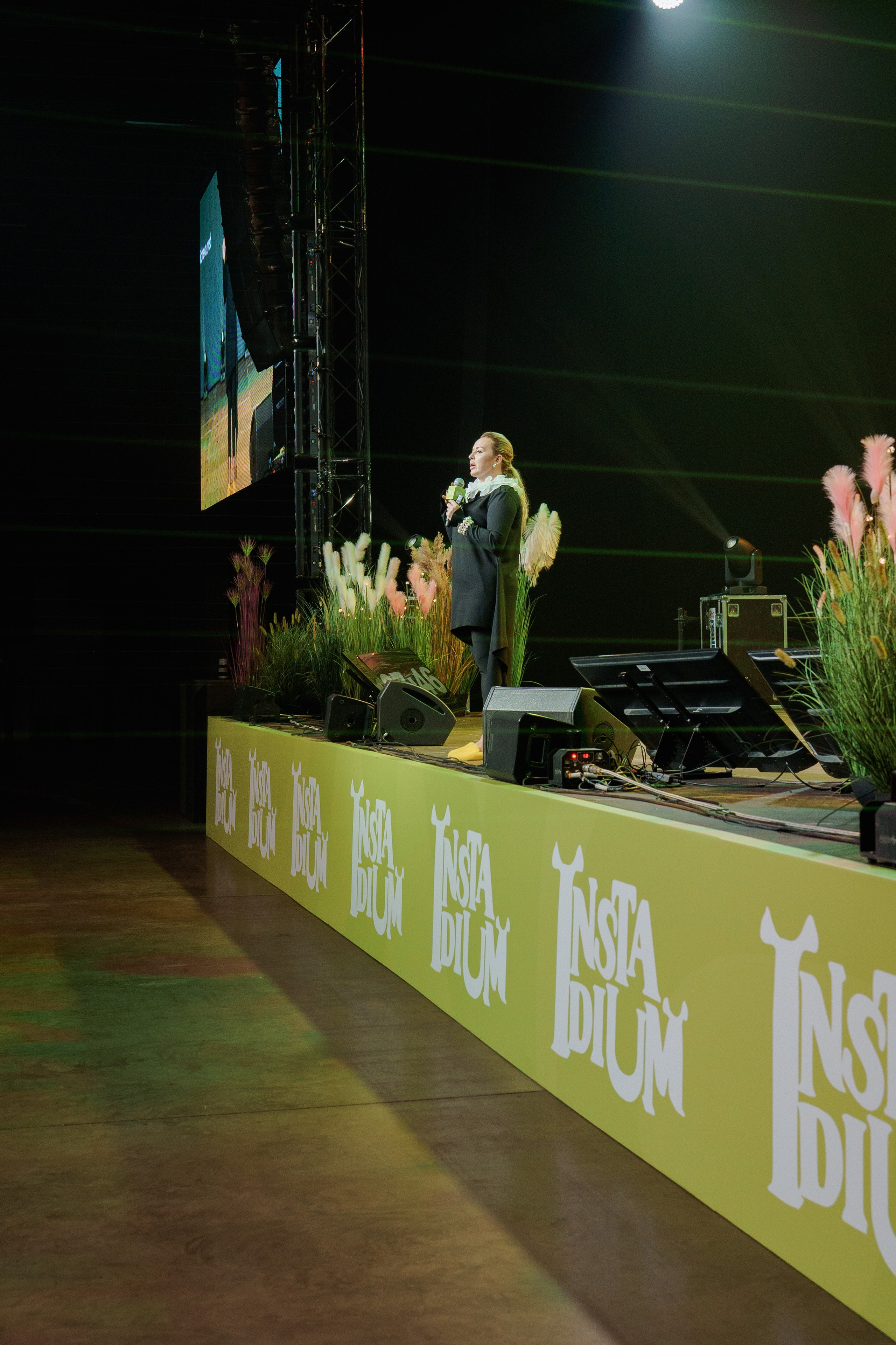 Конференция INSTADIUM в MAIN STAGE. Репортажный фотограф в Москве Саша Дружинина