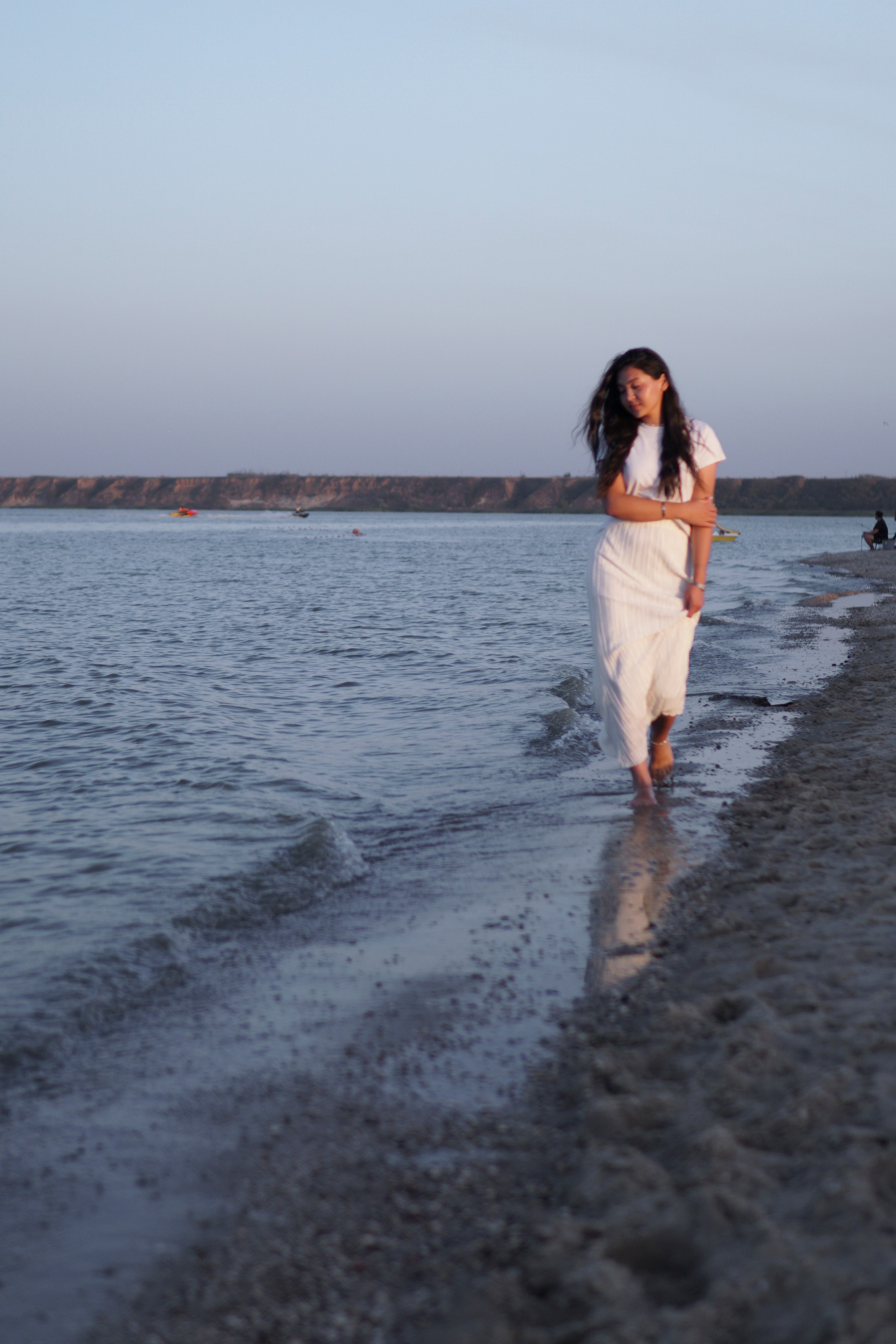 Сестры у моря в Ростове-на-Дону. Фотосессия за городом. Фотограф в Ростове-на-Дону Марина Мальцева