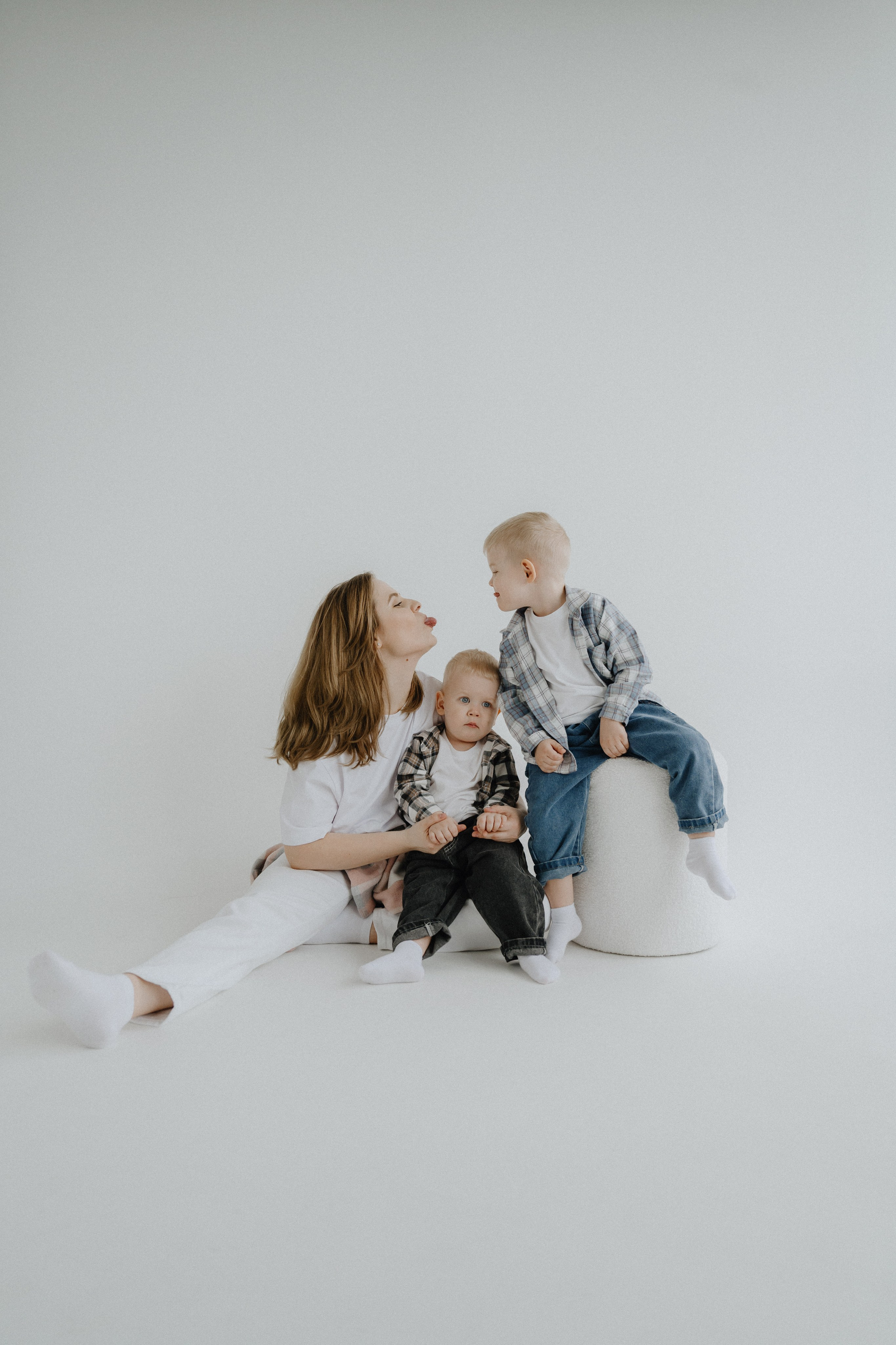 Алена с мальчишками