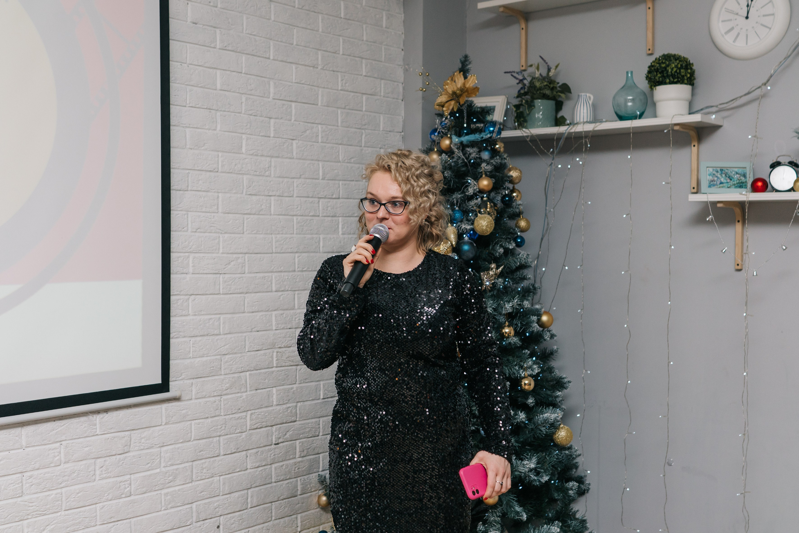 Бизнес-стендап. Женский фотограф в Москве Анастасия Сидорова