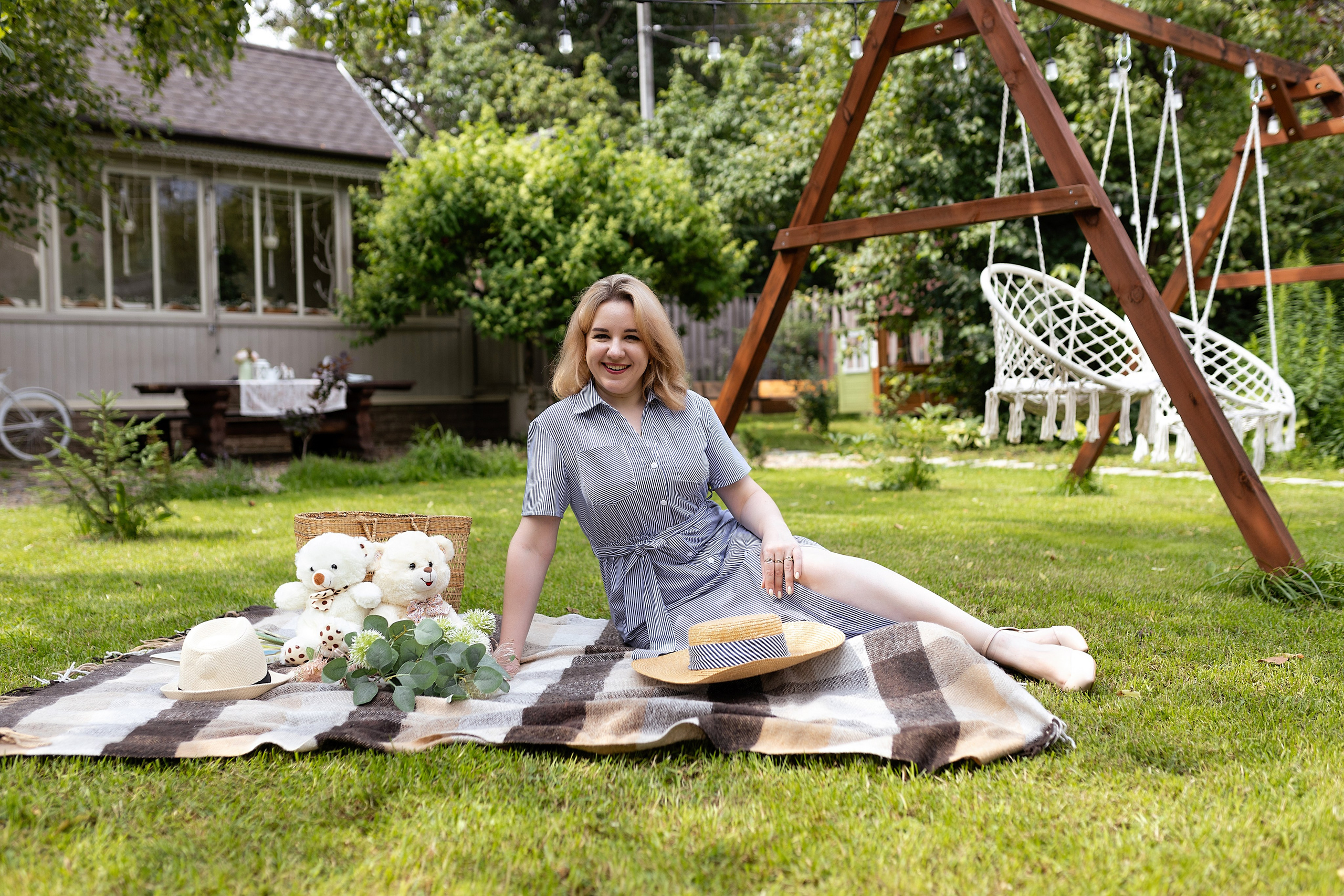 Семейная фотосессия на фотодаче в Купавне. Фотограф в Железнодорожном и Балашихе
