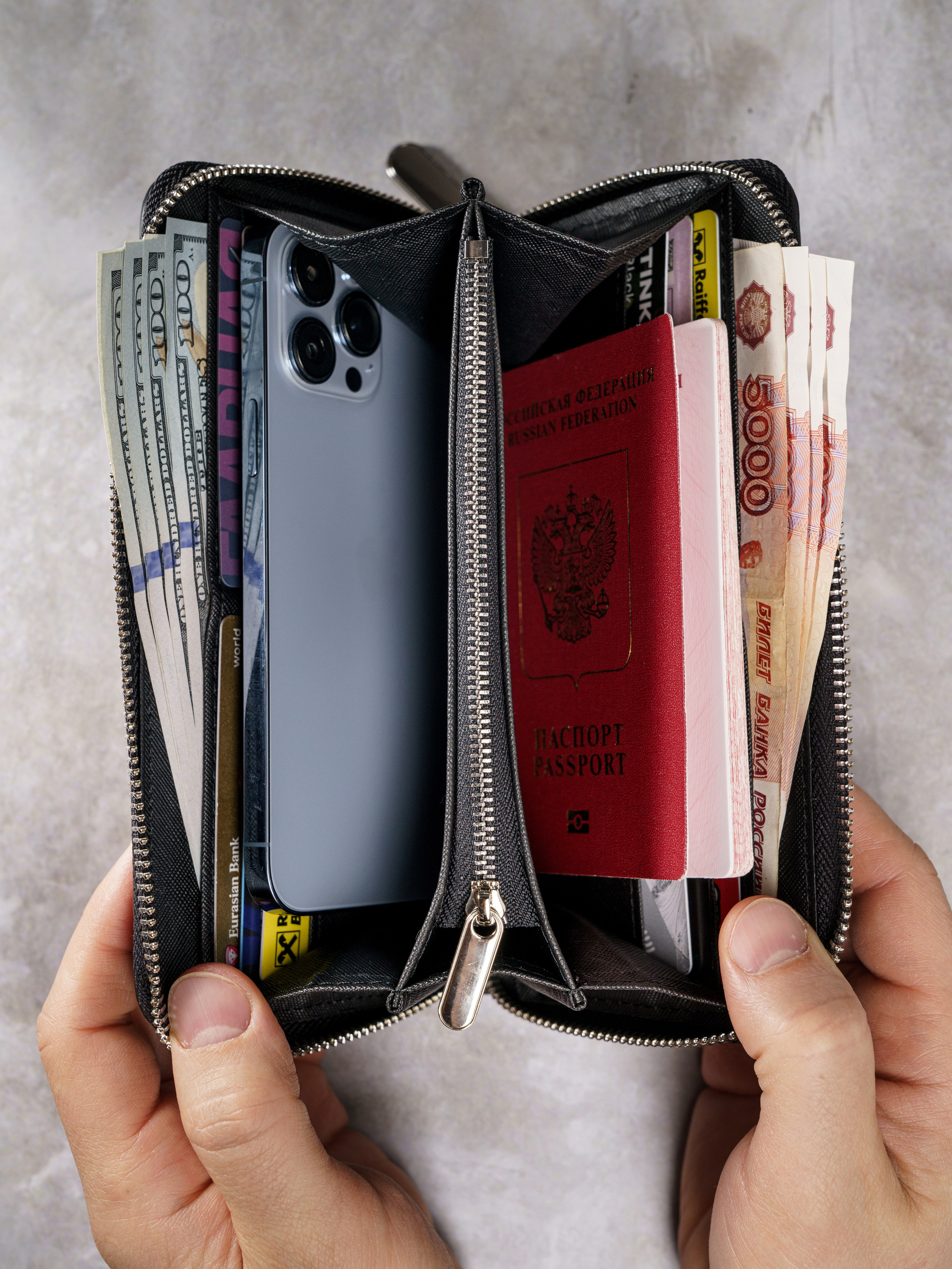 Съёмка кожгалантереи — фото и видео сумок, ремней, кошельков | KED Production. KED Production — продакшн из СПб. Создаём фото, видео и контент, который помогает брендам и селлерам продавать больше